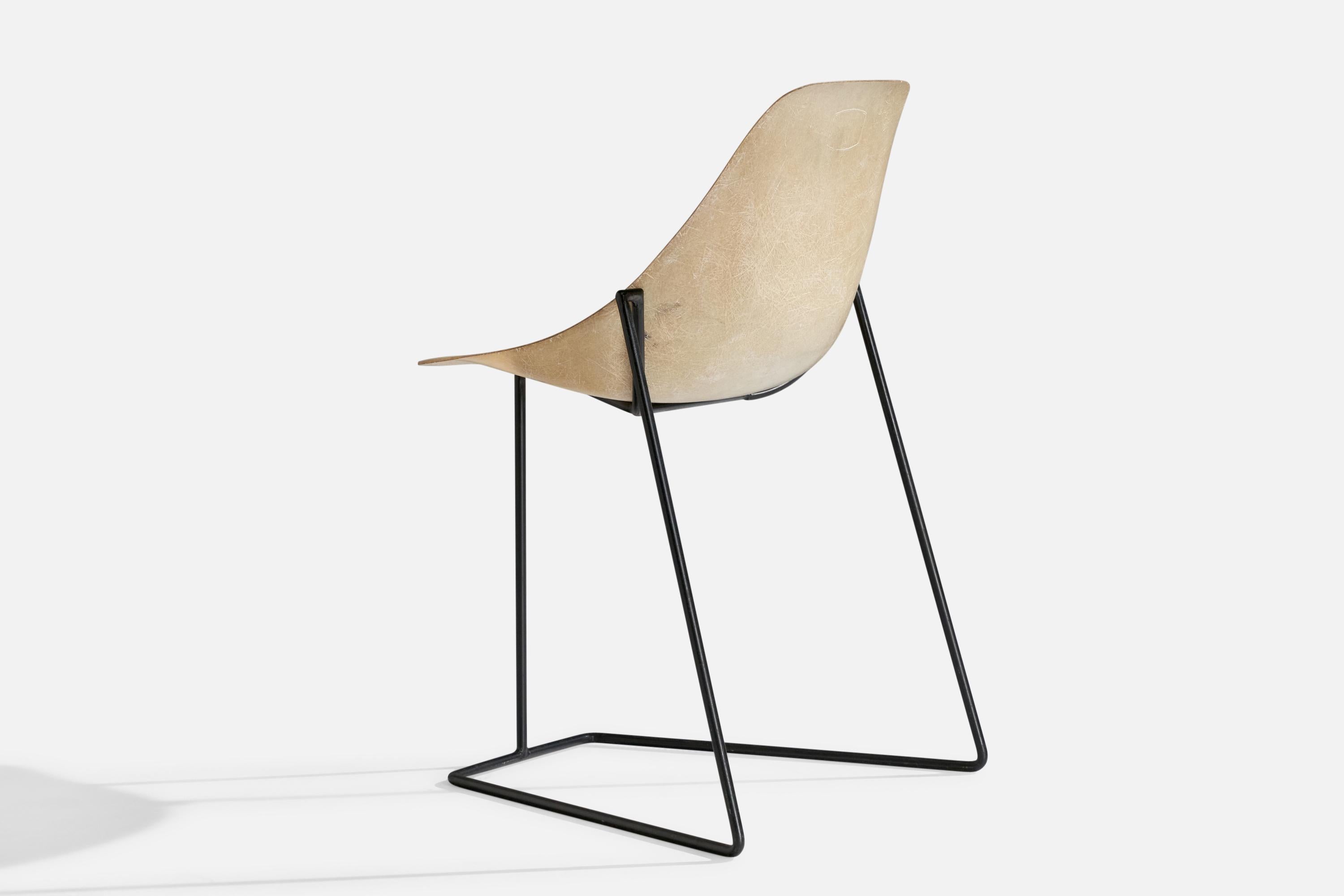 Rene-Jean Caillette, Side Chairs, Fiberglass, Metal, France, 1957 For Sale 3
