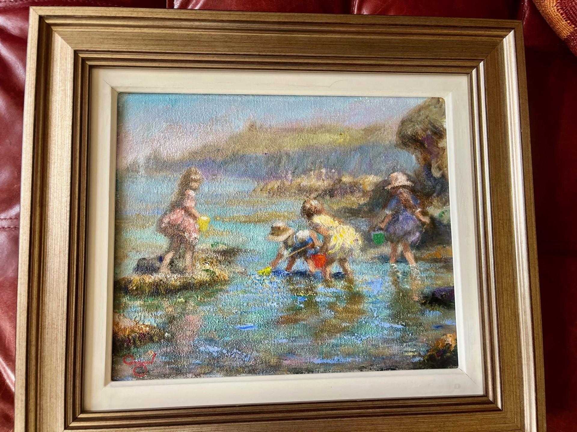 Modern Impressionist Oil Painting - Beach Scene with Children playing at the Sea For Sale 2