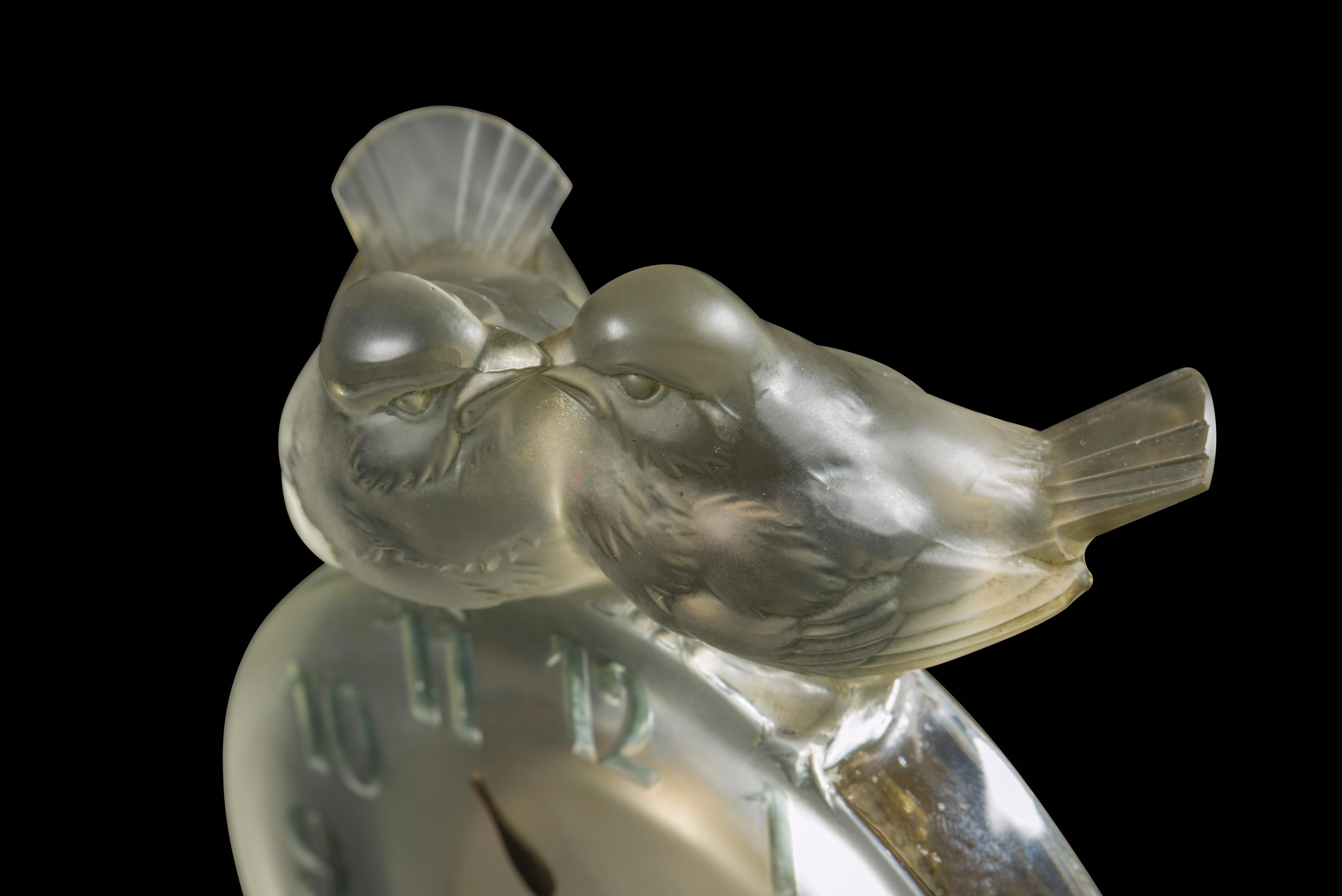 René Lalique (1860-1945) Pendule 8 jours ANTOINETTE (1931) en vente 3