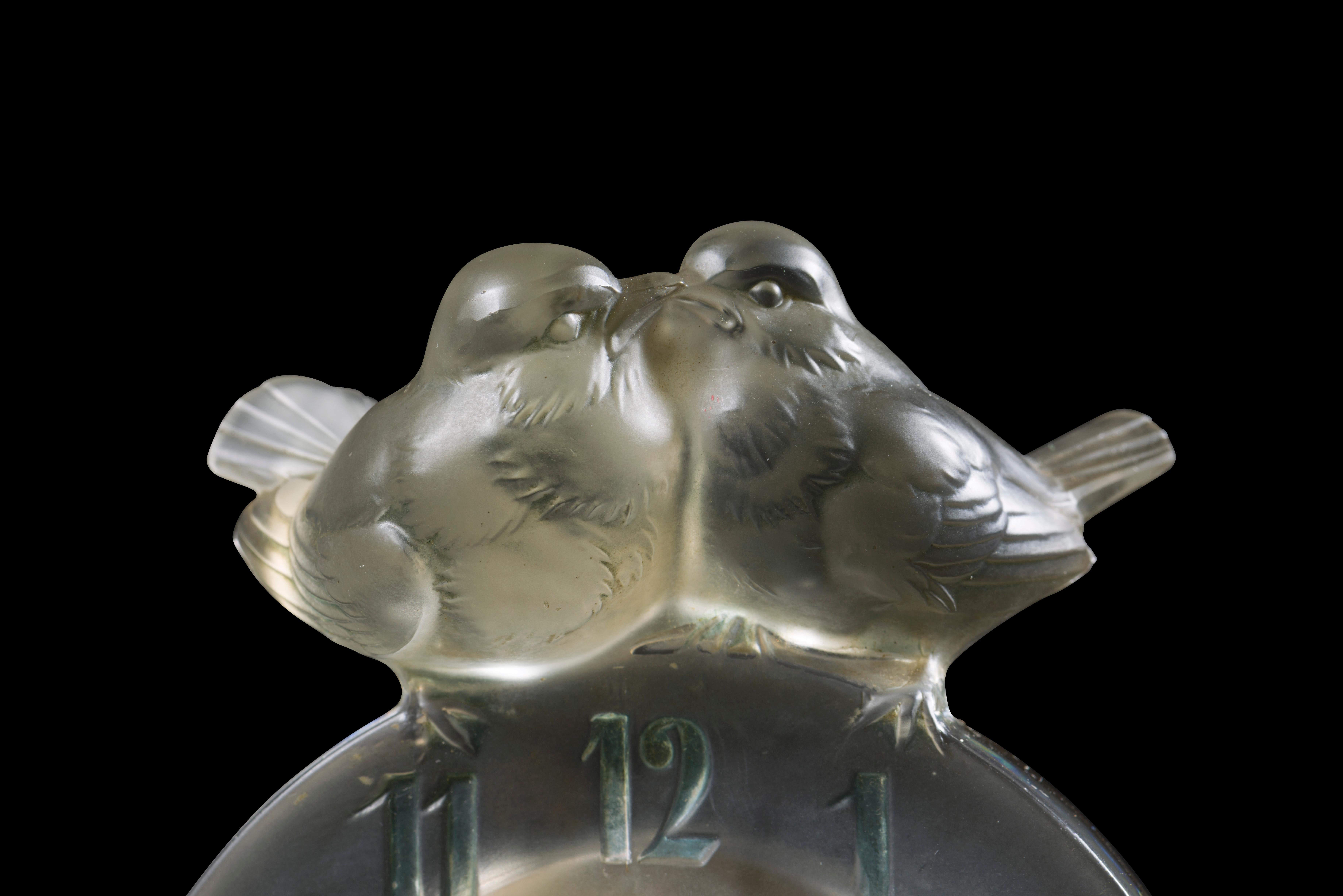 René Lalique (1860-1945) Pendule 8 jours ANTOINETTE (1931) en vente 1