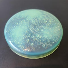 René Lalique (1860-1945) " Boite Ronde Grande Muguet " Mint Green 1921