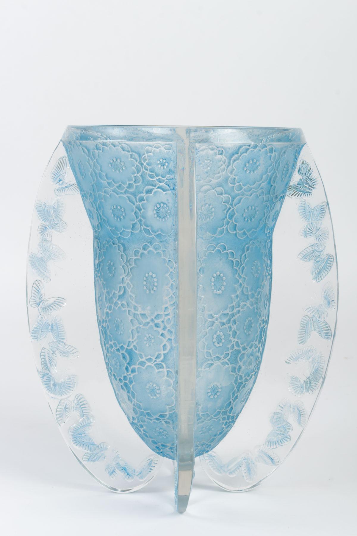 René Lalique (1860 - 1945) Vase 
