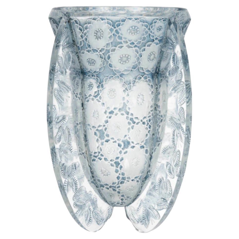 René Lalique (1860 - 1945) Vase à papillons - 1936.