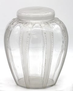 René Lalique (1860-1945)   "CARIATEDES" GLASS VASE