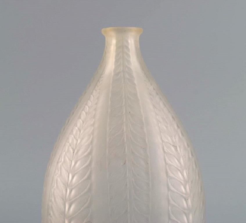 French René Lalique '1860-1945', France, Acacia Vase in Mouth Blown Art Glass