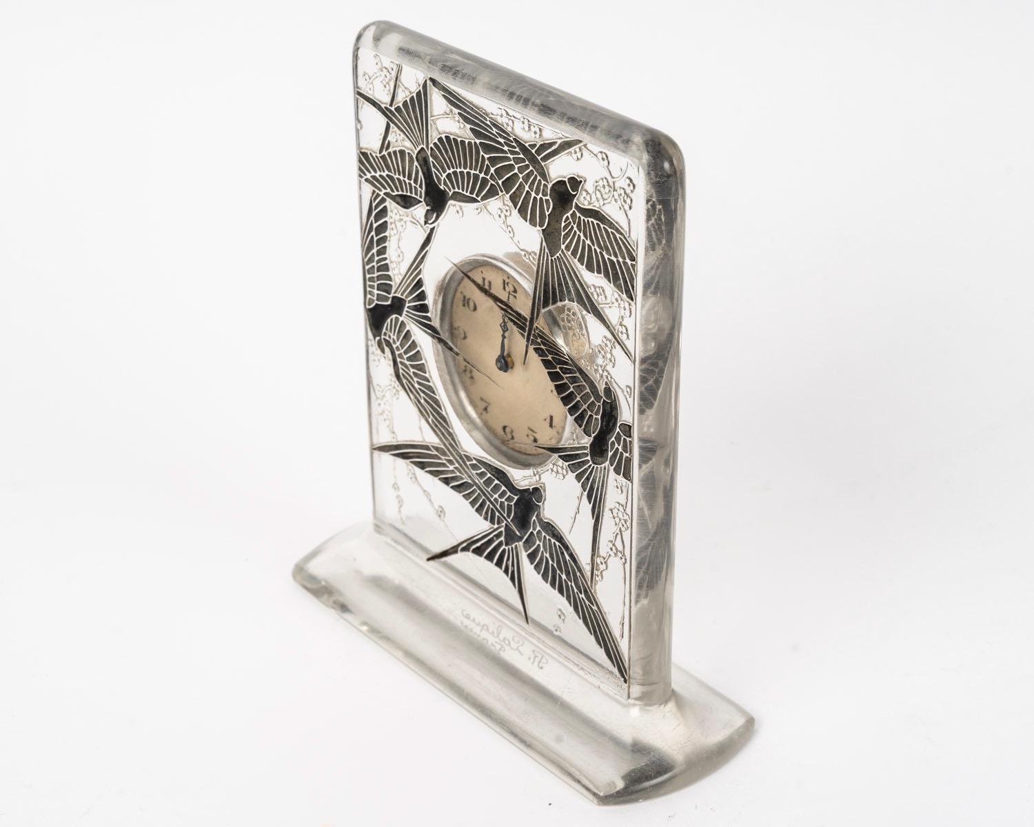 René Lalique (1860-1945), Pendulette 8 jours Cinq Hirondelles,1920

Reloj de cristal René Lalique Pendulette 8 jours 