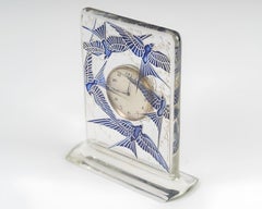 René Lalique (1860-1945), Glass Clock "Pendulette 8 jours Cinq Hirondelles" 1920