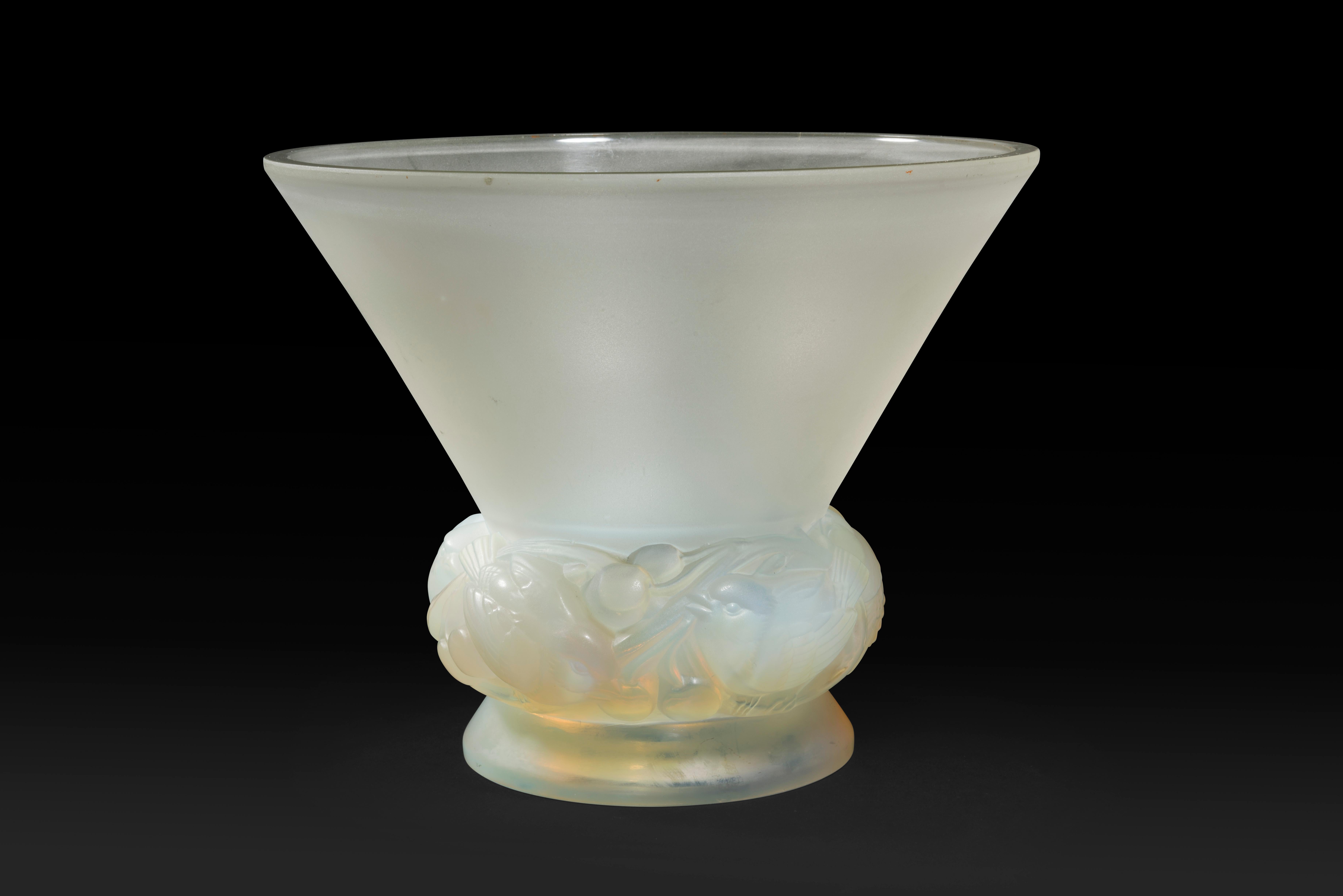 Art Déco RENE LALIQUE (1860-1945) Vaso 