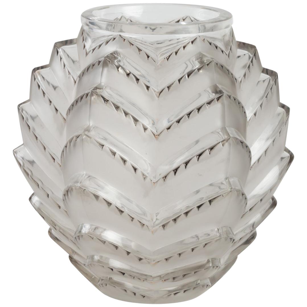 Rene Lalique Vase "Ceylon" For Sale at 1stDibs
