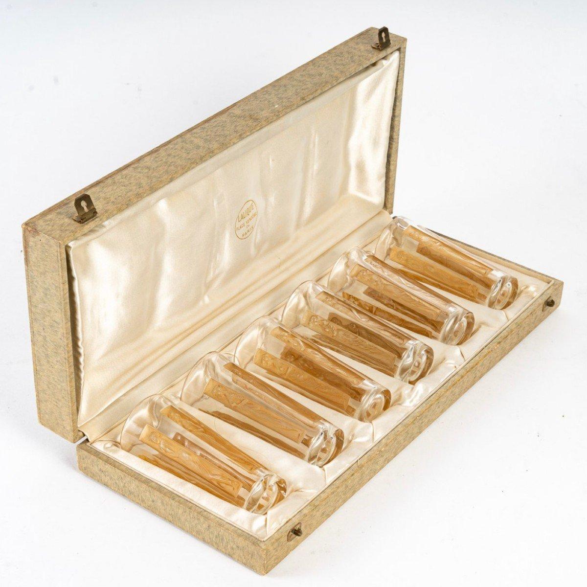 RENÉ LALIQUE, 1911 Tumbler Six figurines In Excellent Condition For Sale In SAINT-OUEN-SUR-SEINE, FR