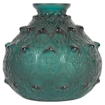 René Lalique 1912Green Tinted Fern Vase For Sale