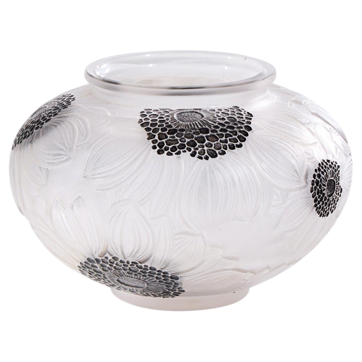Jarrón «Dahlias» de René Lalique, 1923, firmado en venta