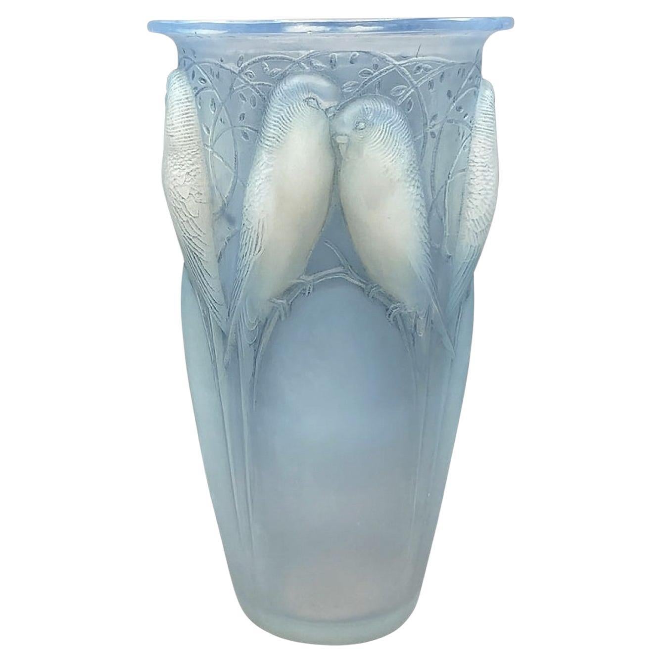 René Lalique-1924 - Vase opalescent Ceylan.