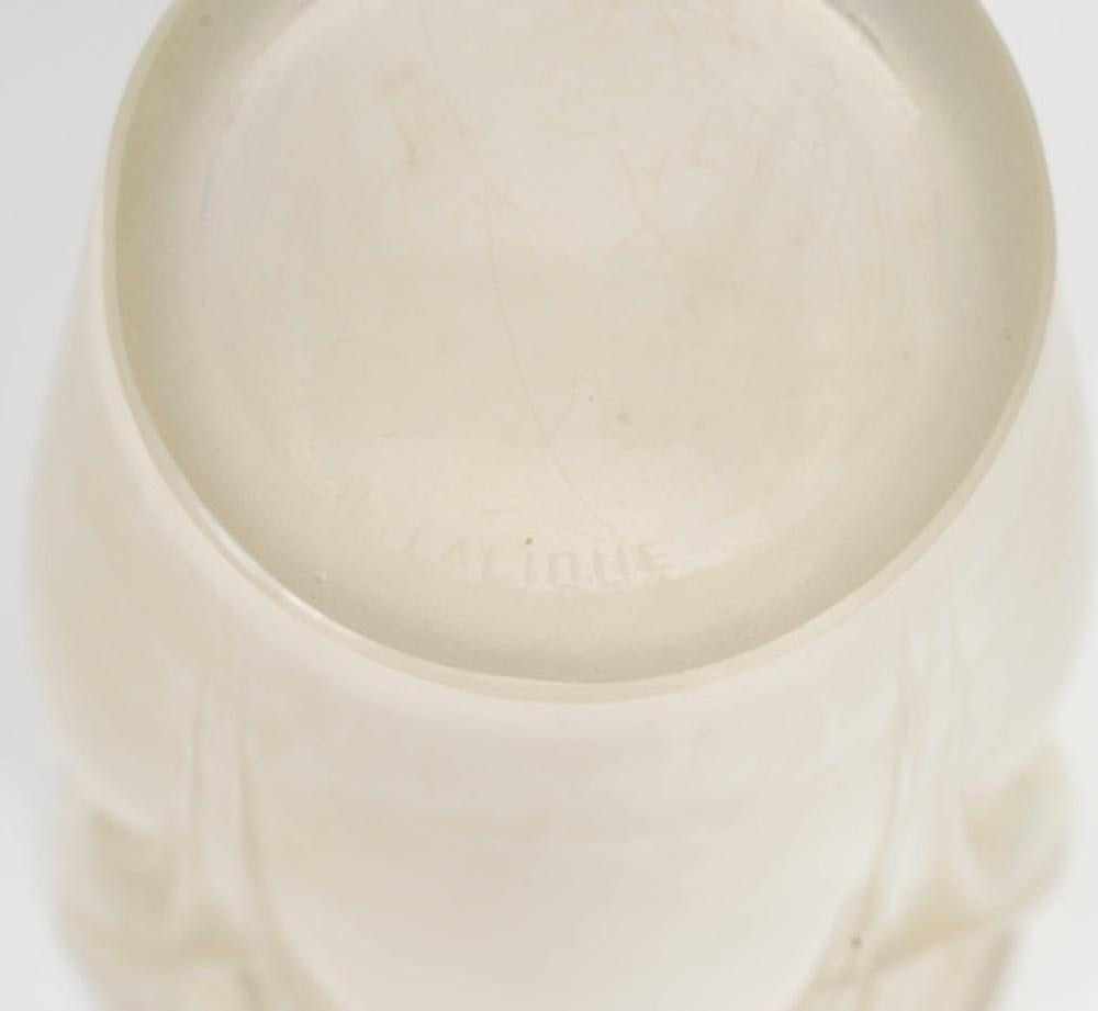 XX secolo René Lalique-1924 - Opalescent “Ceylan” vase. in vendita