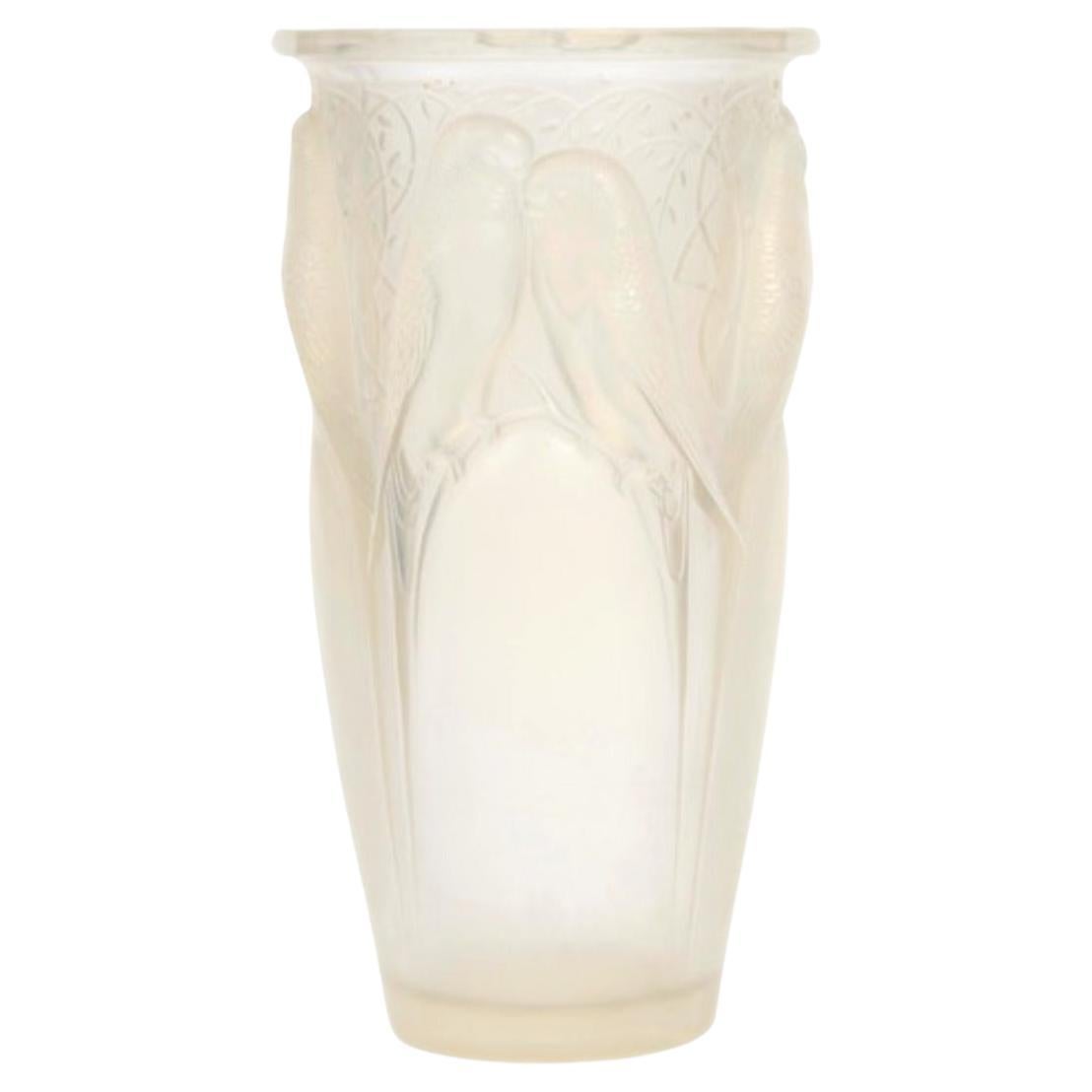 René Lalique-1924 - Opalescent “Ceylan” vase.