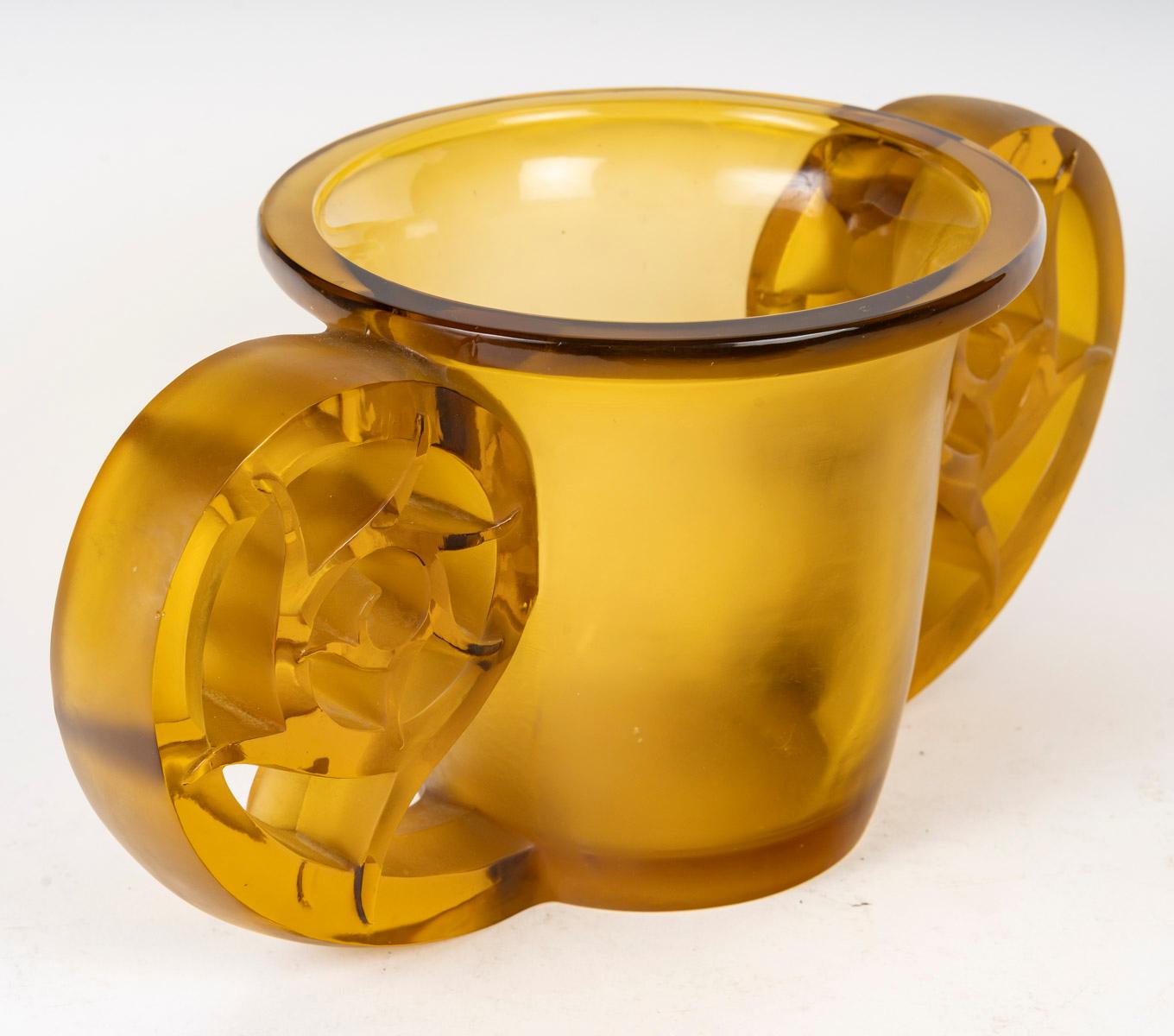Glass René Lalique -1926 Vase “Pierrefonds” tinted amber yellow