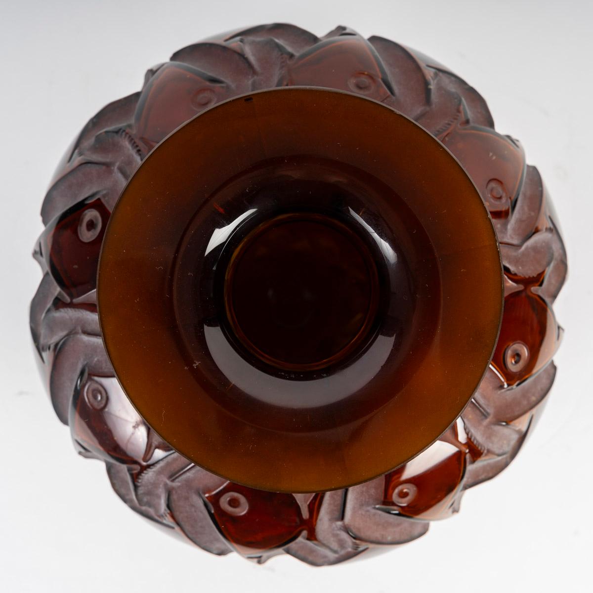 XX secolo René Lalique, 1928 - Vaso color ambra 