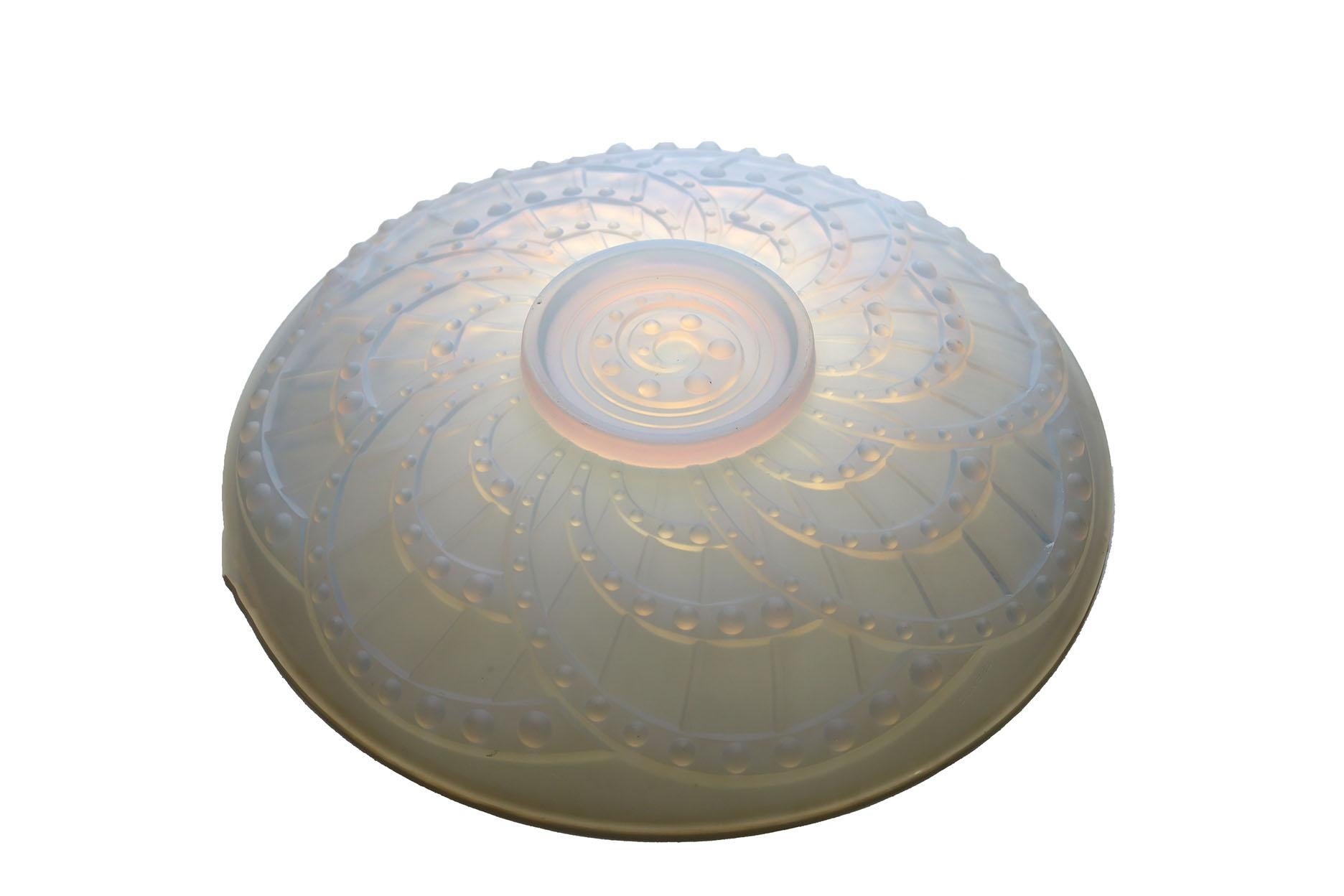 Art nouveau Bol des années 1930 de Rene Lalique en vente