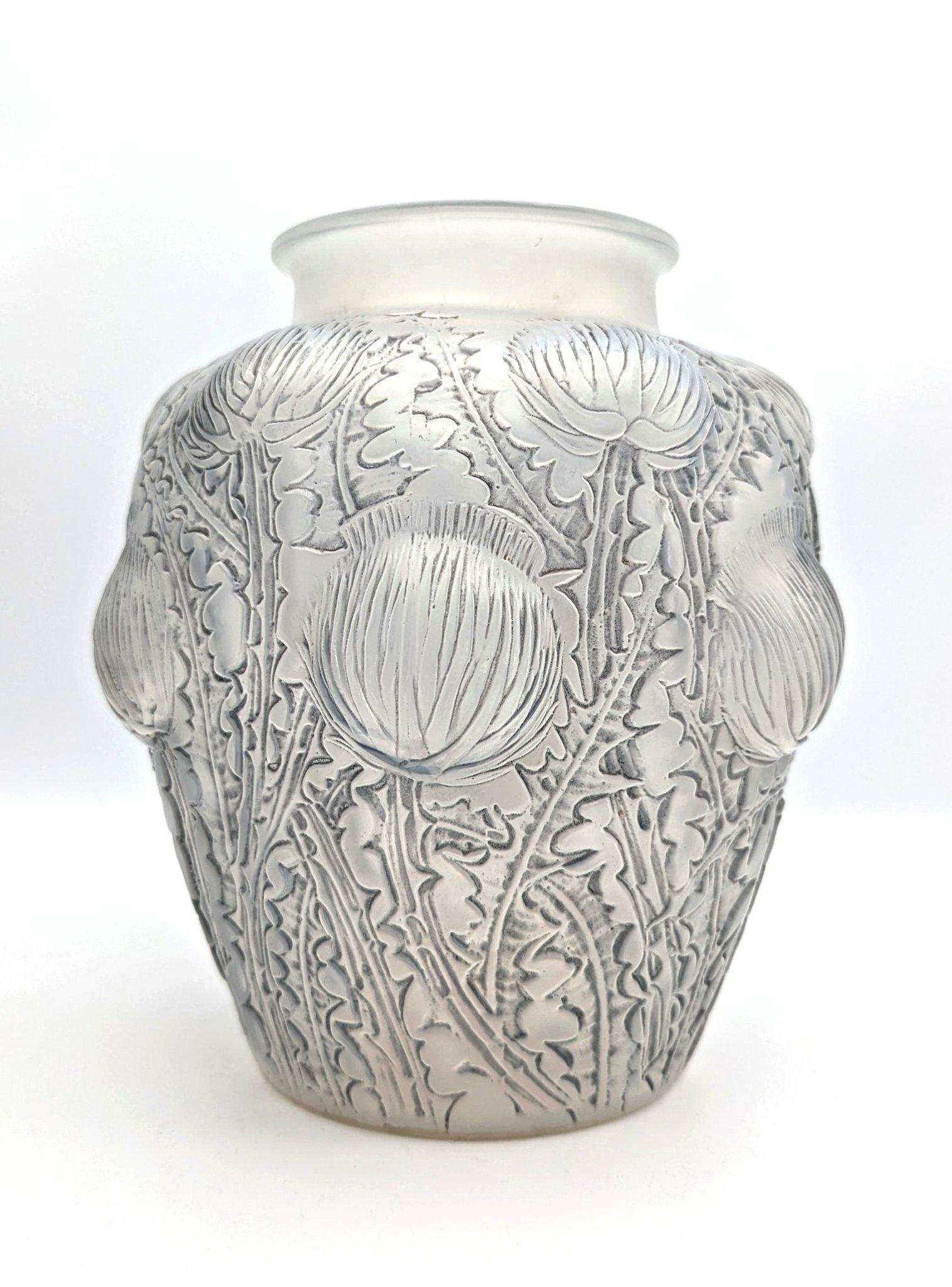 René Lalique un jarrón opalsecente art déco Domrémy Art Decó en venta