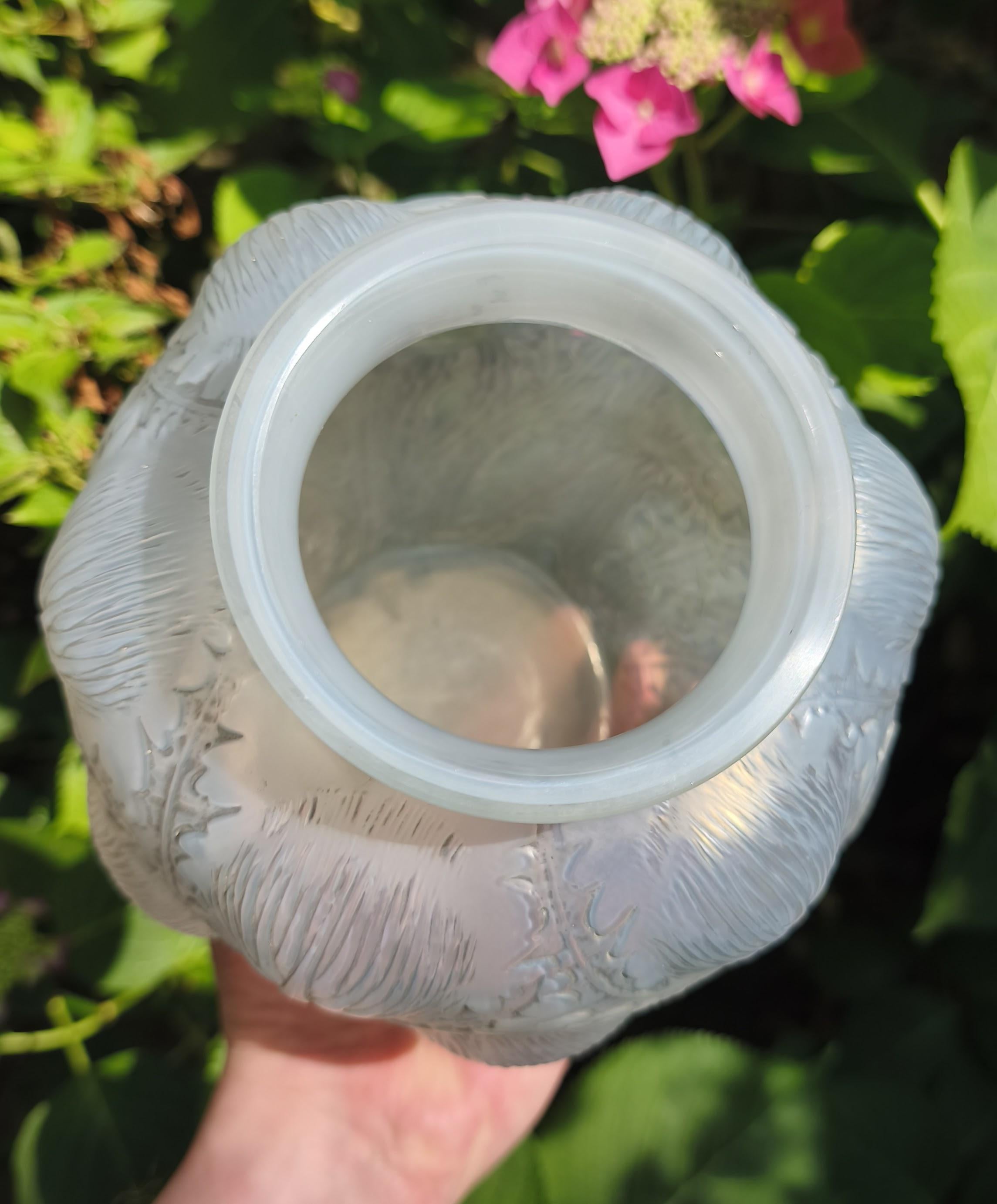 René Lalique un vaso opalsecente art déco incassato Domrémy in vendita 1