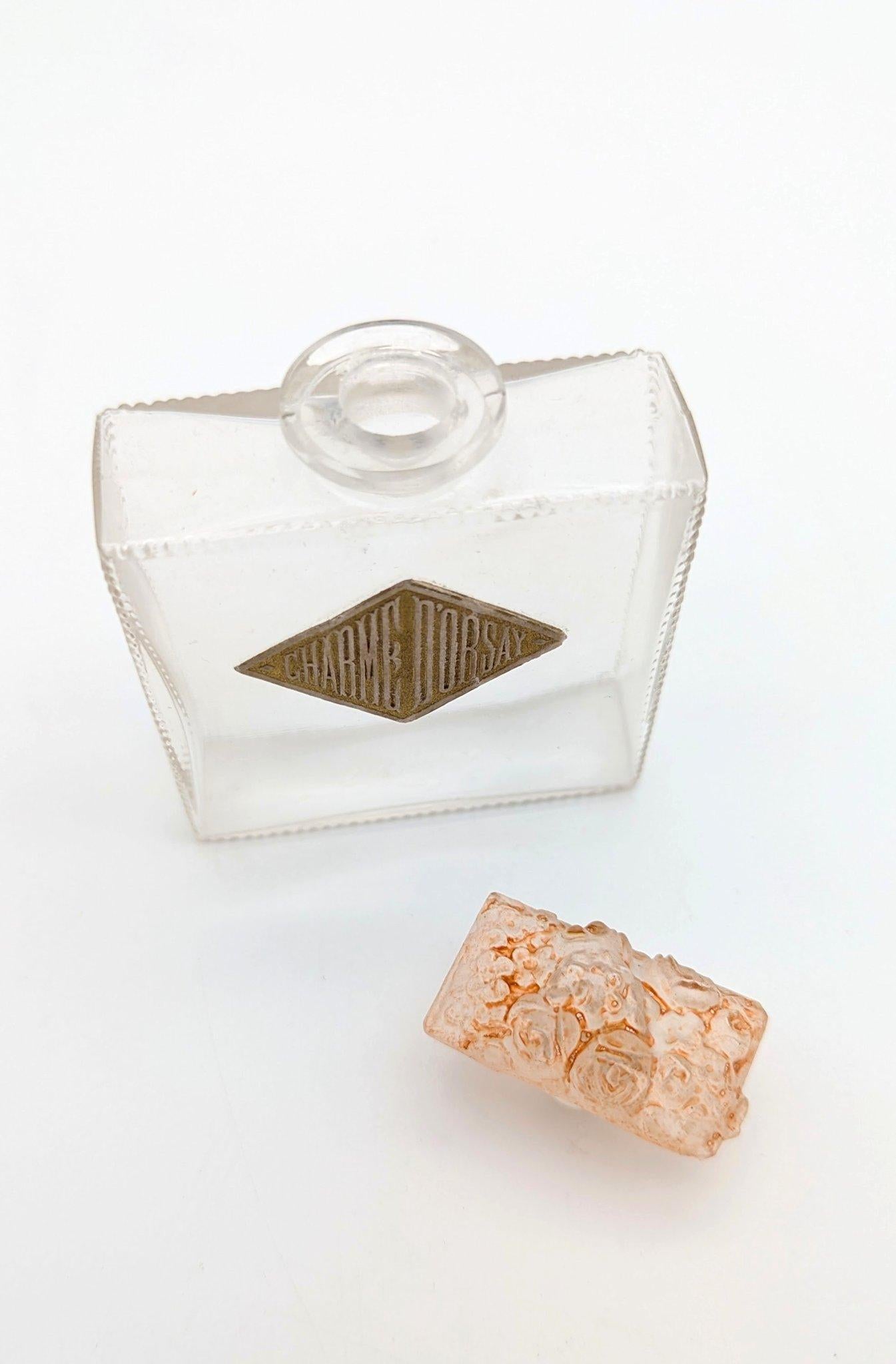 French René Lalique a glass perfume bottle Fleurs de France for D’Orsay, ca. 1919 For Sale