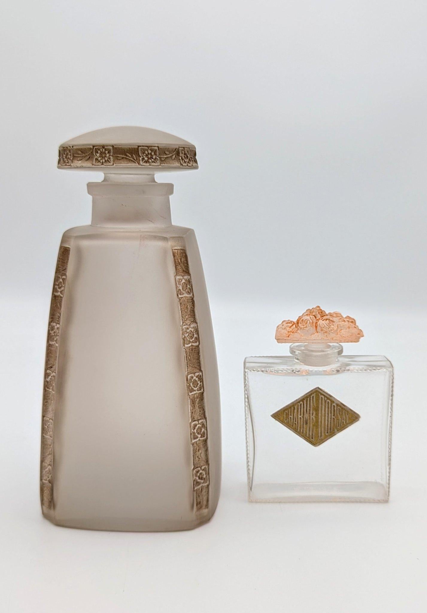 Early 20th Century René Lalique a glass perfume bottle Fleurs de France for D’Orsay, ca. 1919 For Sale