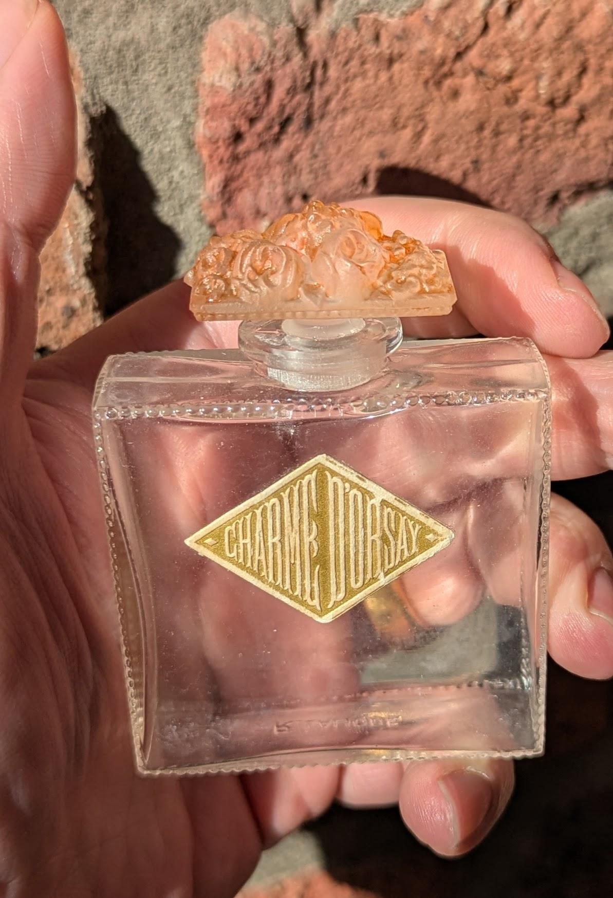 Glass René Lalique a glass perfume bottle Fleurs de France for D’Orsay, ca. 1919 For Sale