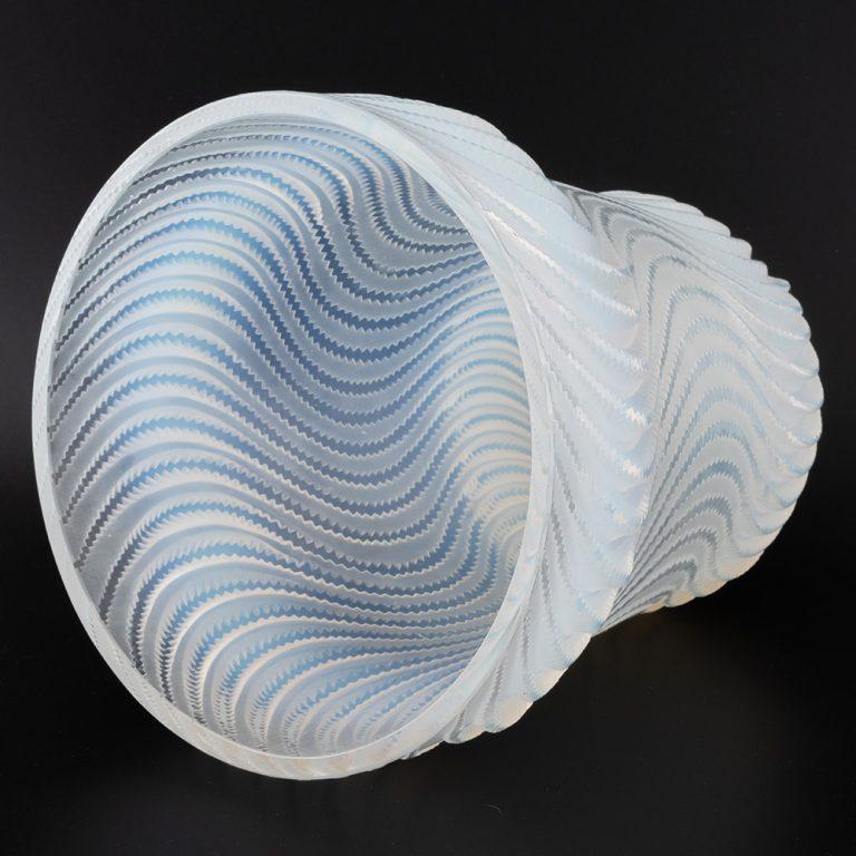 French Rene Lalique Actinia Vase Designed 1934 Marcilhac 10-889