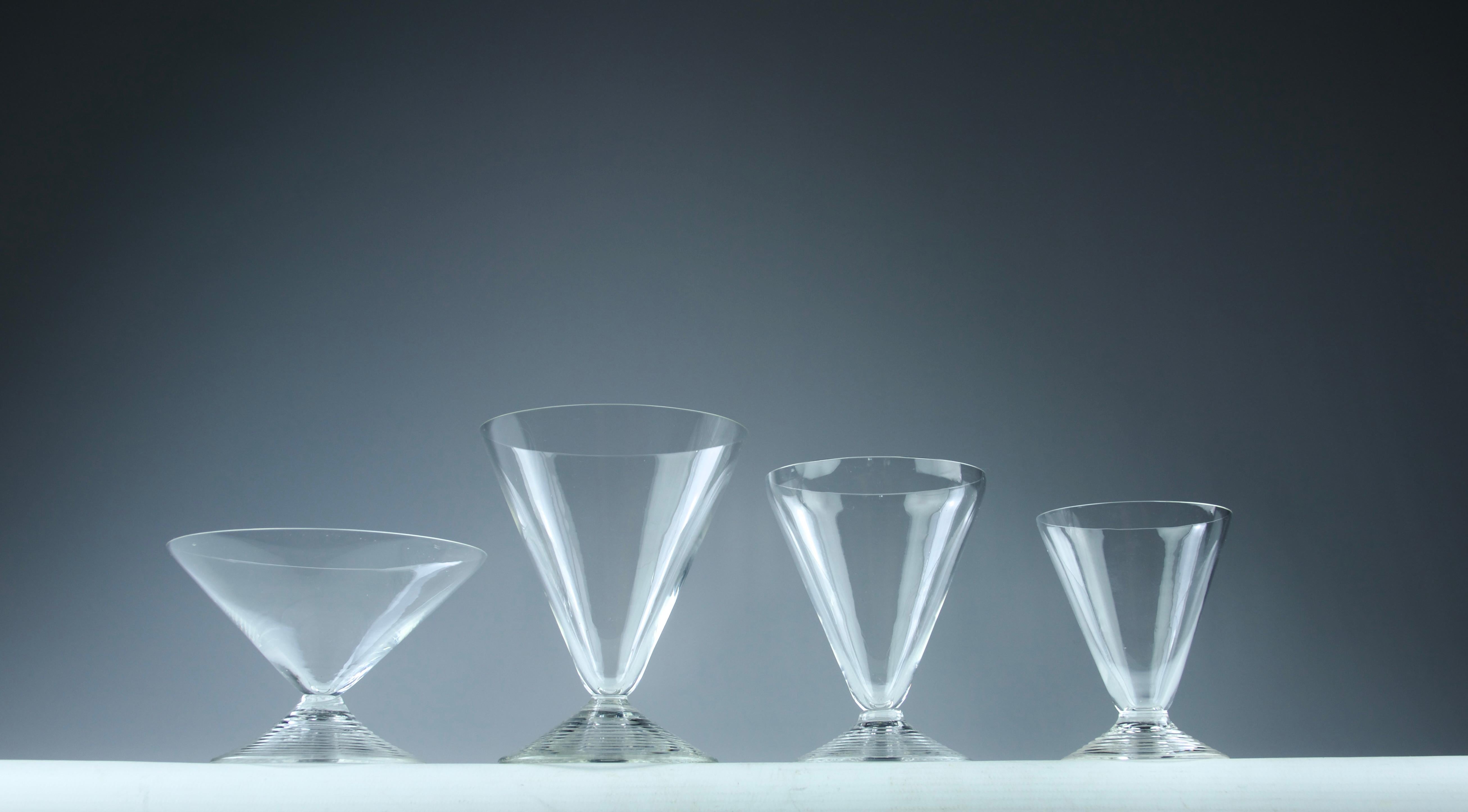 Vetro René Lalique, Servizio di vetro Arbois (43 pezzi), Art Deco francese 1937 in vendita