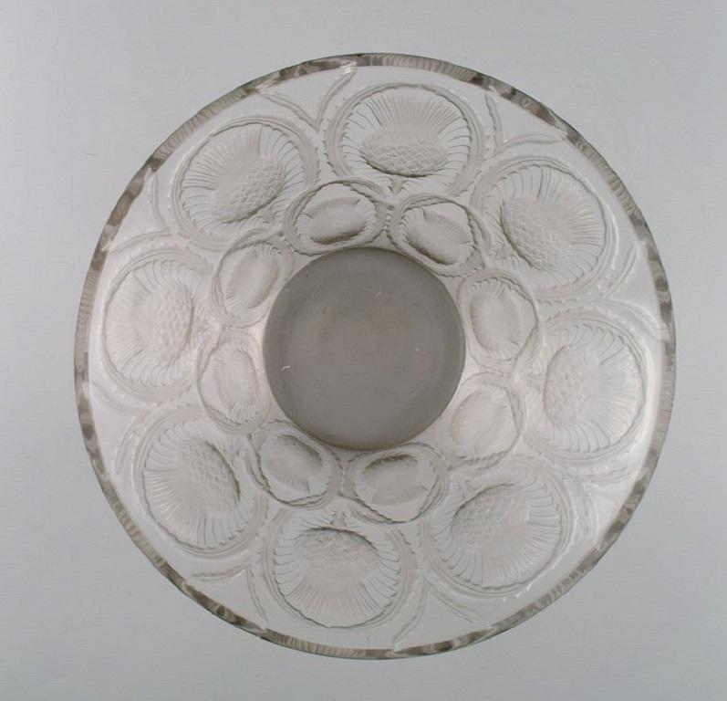 French René Lalique Art Deco Bowl in Clear Mouth Blown Art Glass with Incised Flowers