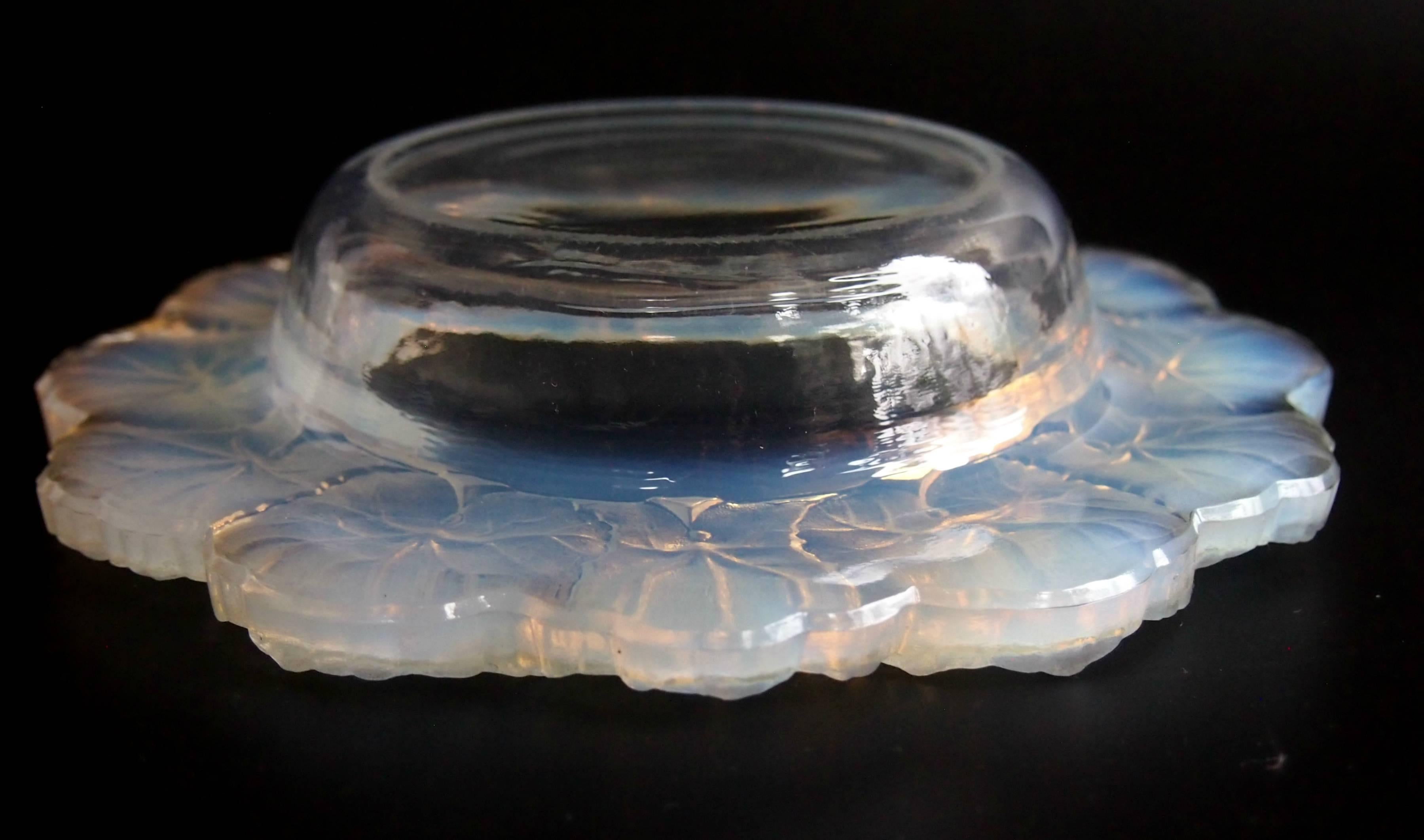 Rene Lalique French Art Deco Opal Glass Honfleur Bowl For Sale 5