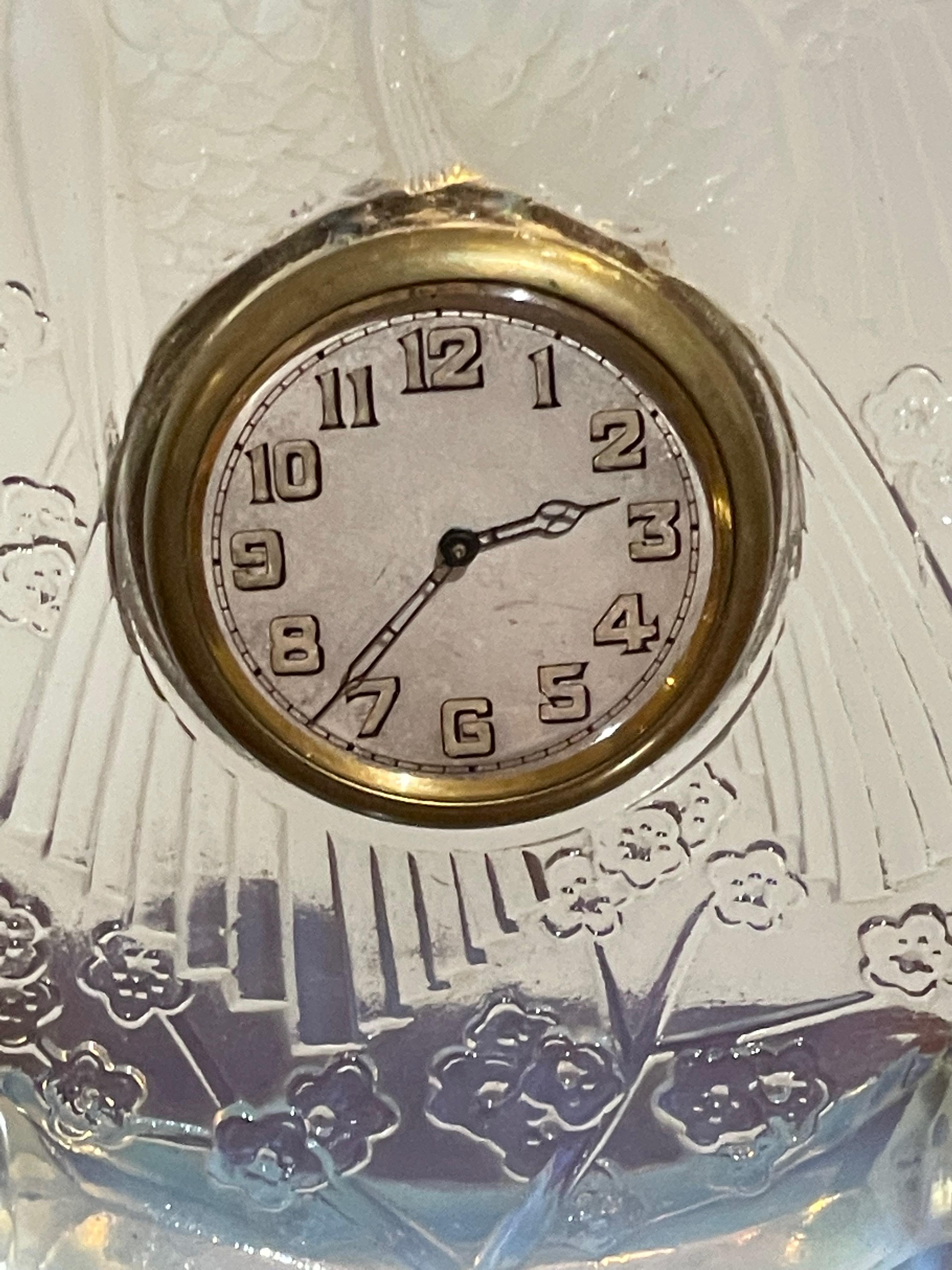 French René Lalique Art Deco Opalescent Glass Clock with Love Birds For Sale