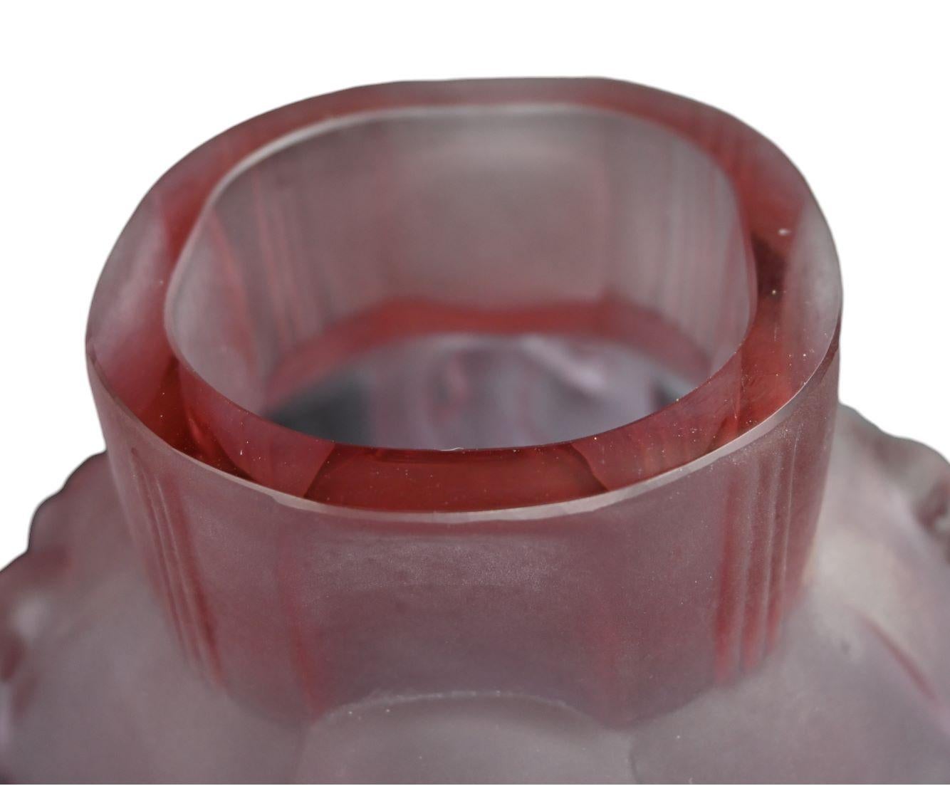 Francese Vaso Art Deco di Rene Lalique in vendita