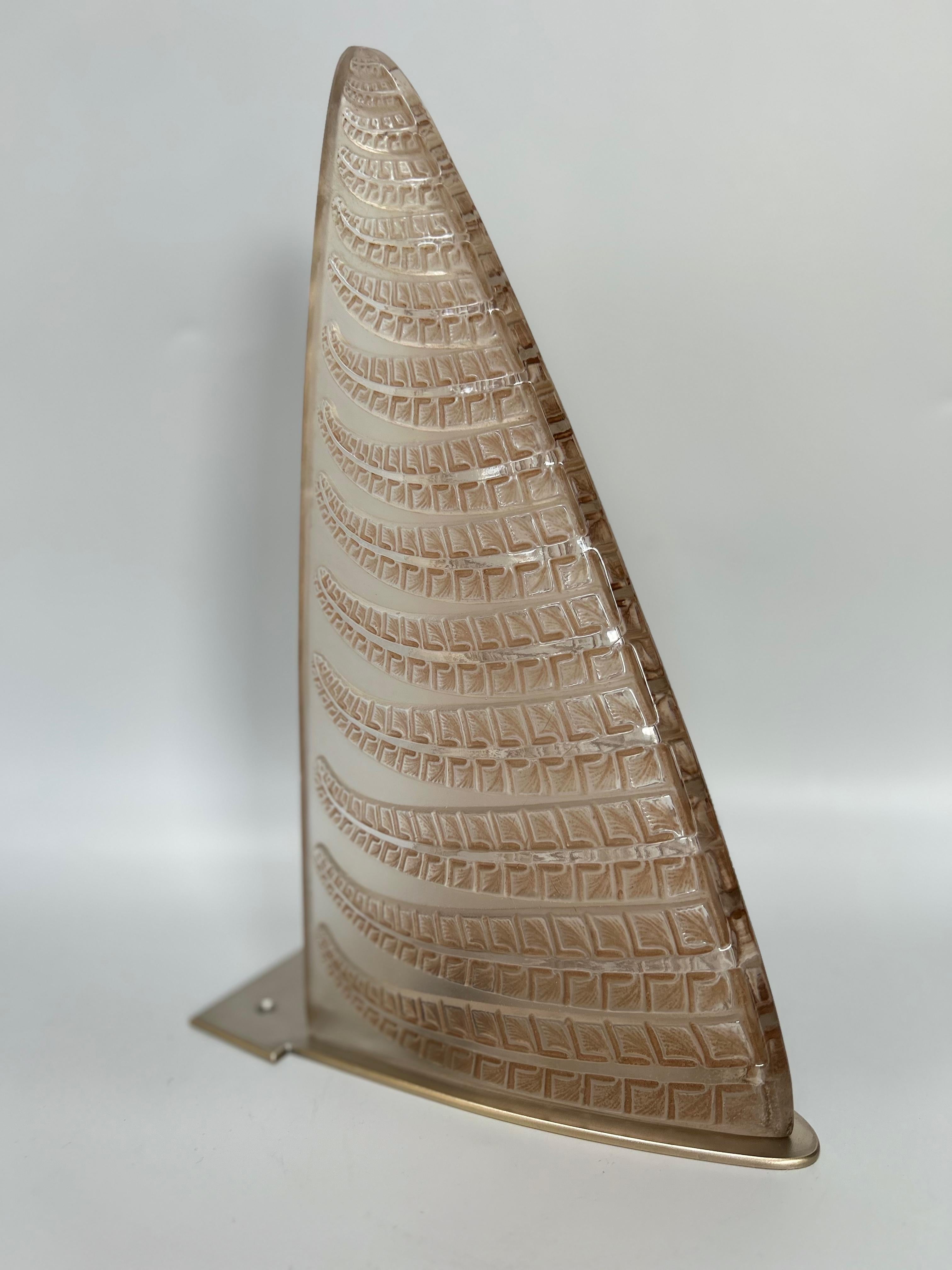 Lámpara de pared Art Déco René Lalique Modelo Fougère en venta 4