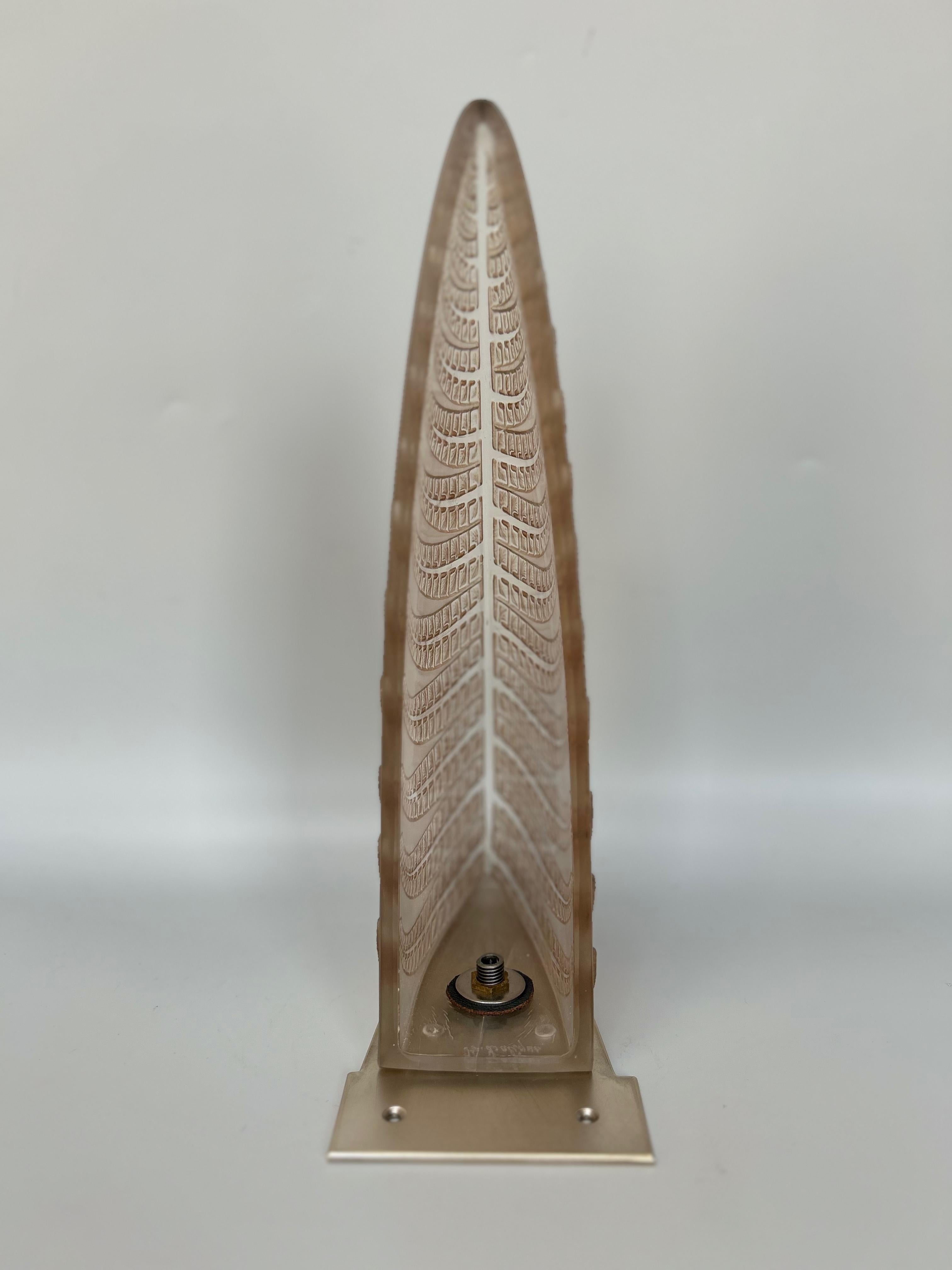 Lámpara de pared Art Déco René Lalique Modelo Fougère principios del siglo XX en venta