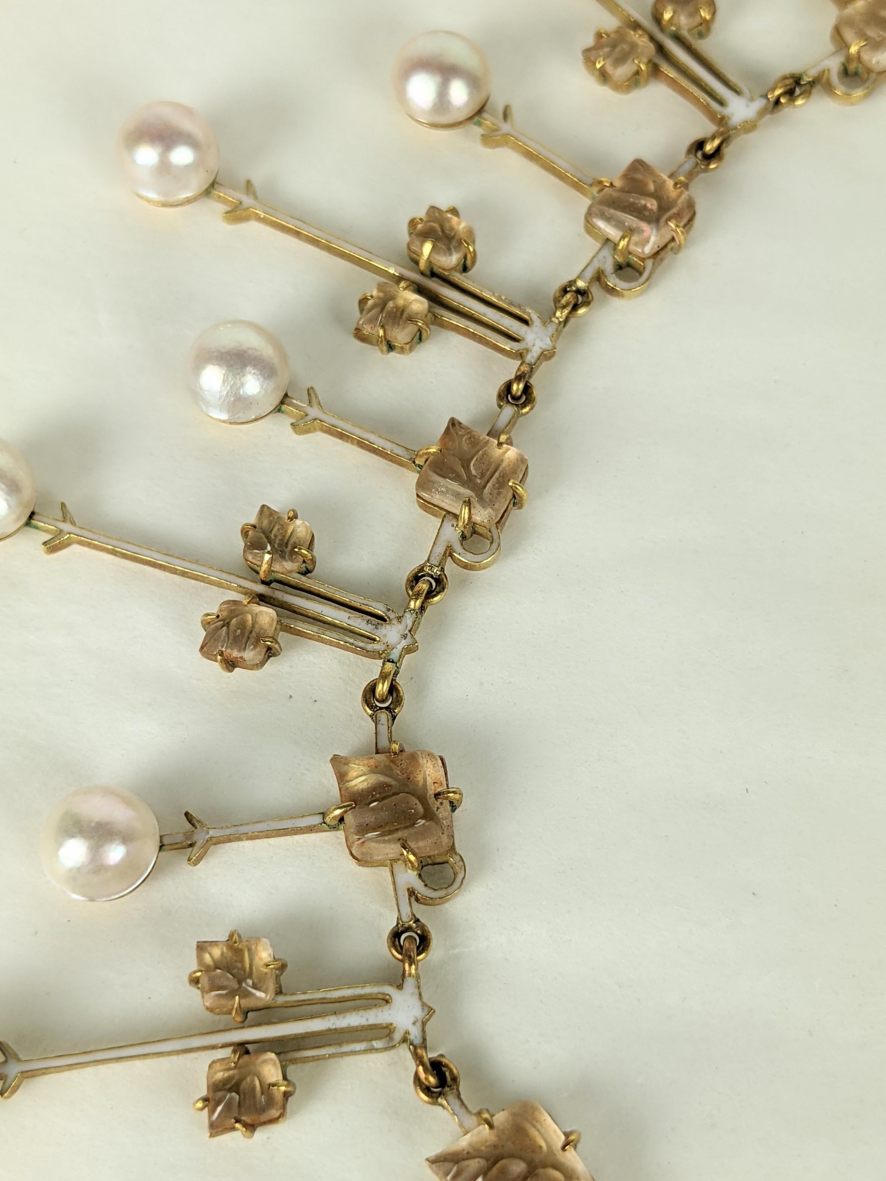 Donna Collare Art Nouveau con foglie e perle di Rene Lalique in vendita
