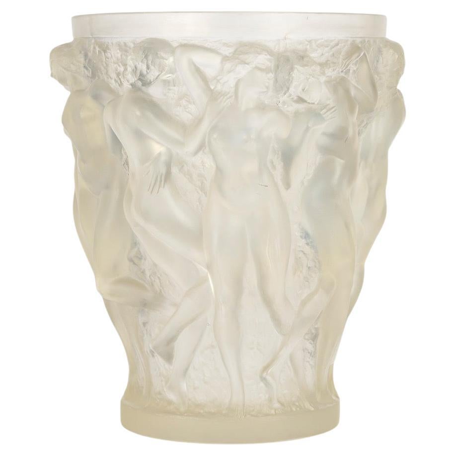 René Lalique - Vase "Bacchantes" en verre opalescent