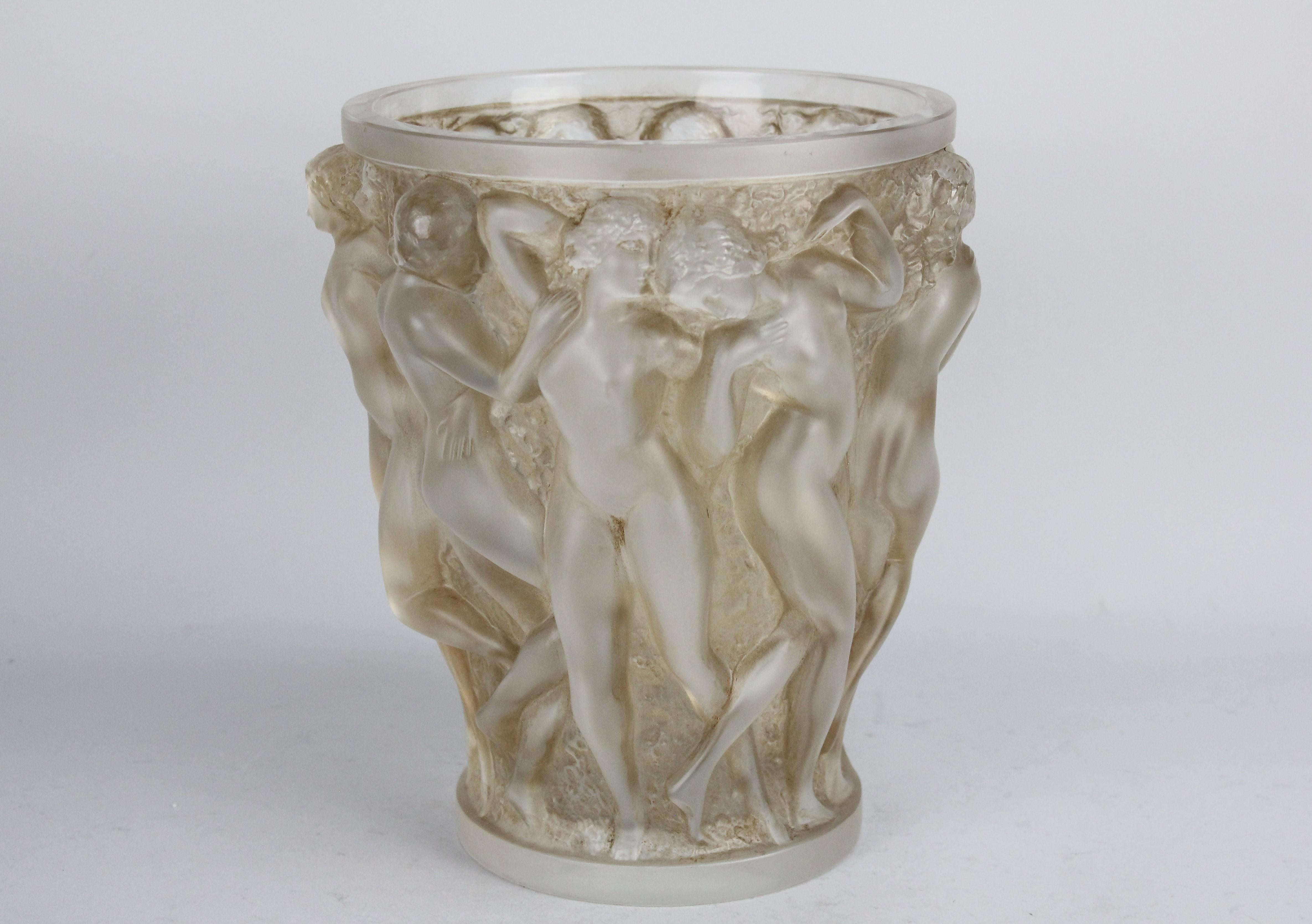 René Lalique - Vase Bacchantes:: teinté sépia 9