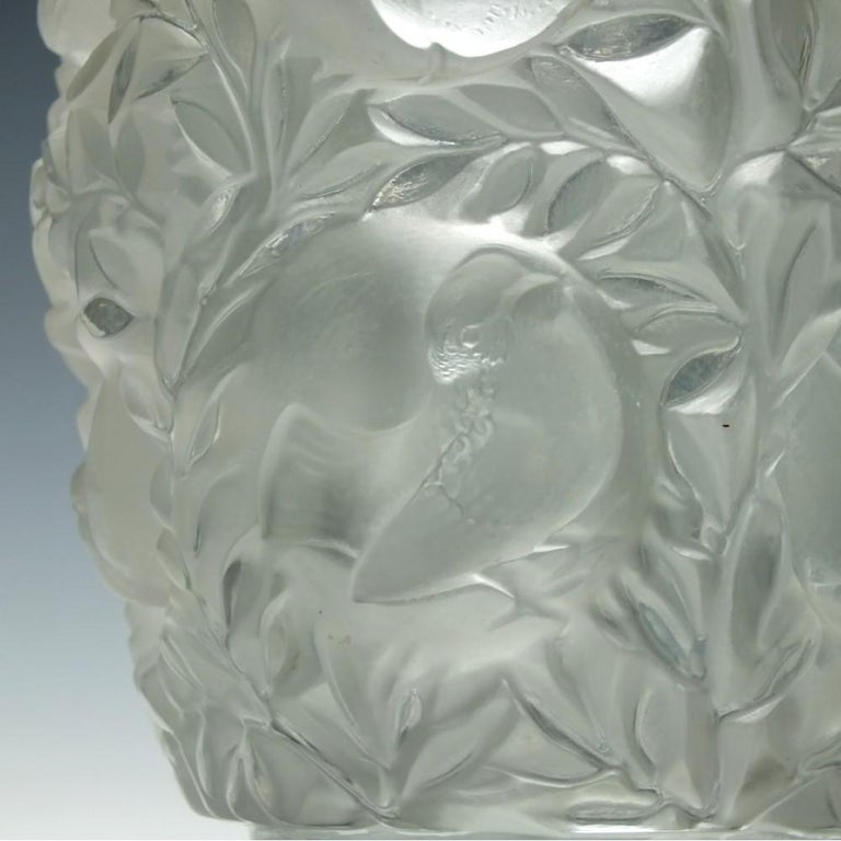 René Lalique Bagatelle Vase For Sale at 1stDibs