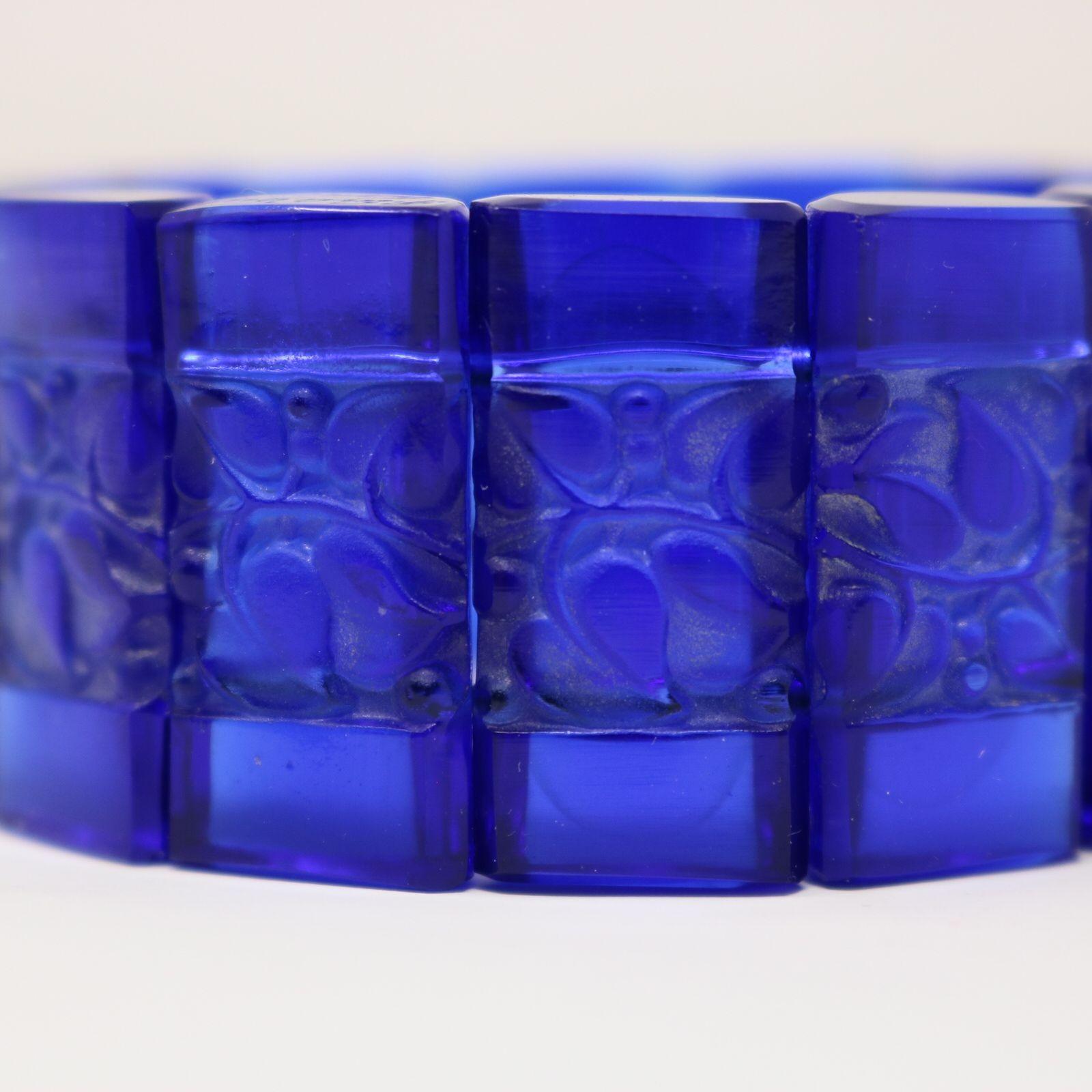 Rene Lalique Blue Glass 'Ceriser' Bracelet In Excellent Condition For Sale In Chelmsford, Essex