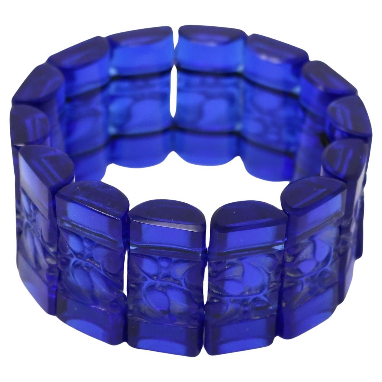 Rene Lalique Bracelet « Ceriser » en verre bleu