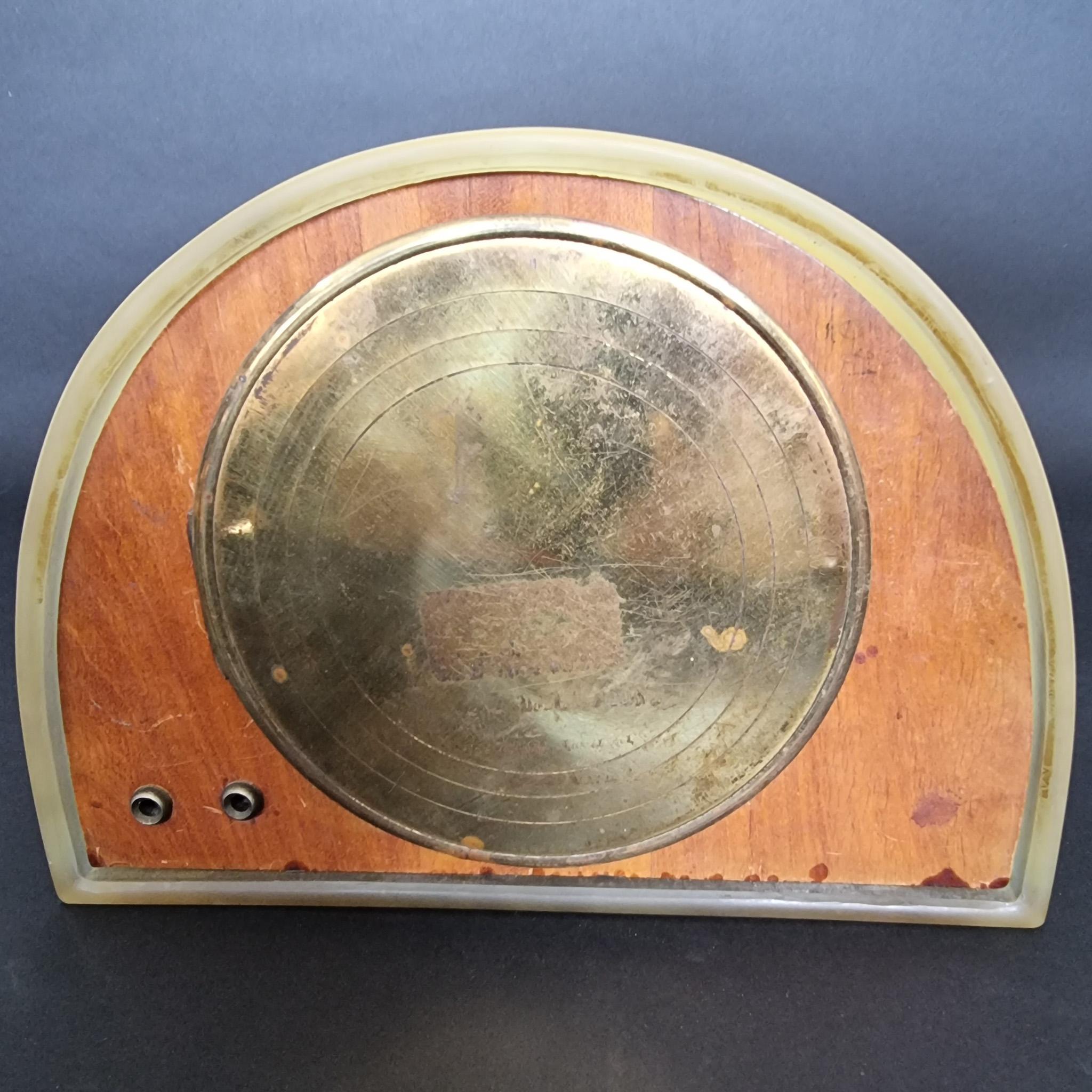 French Rene Lalique Butterscotch Moineaux clock C1924