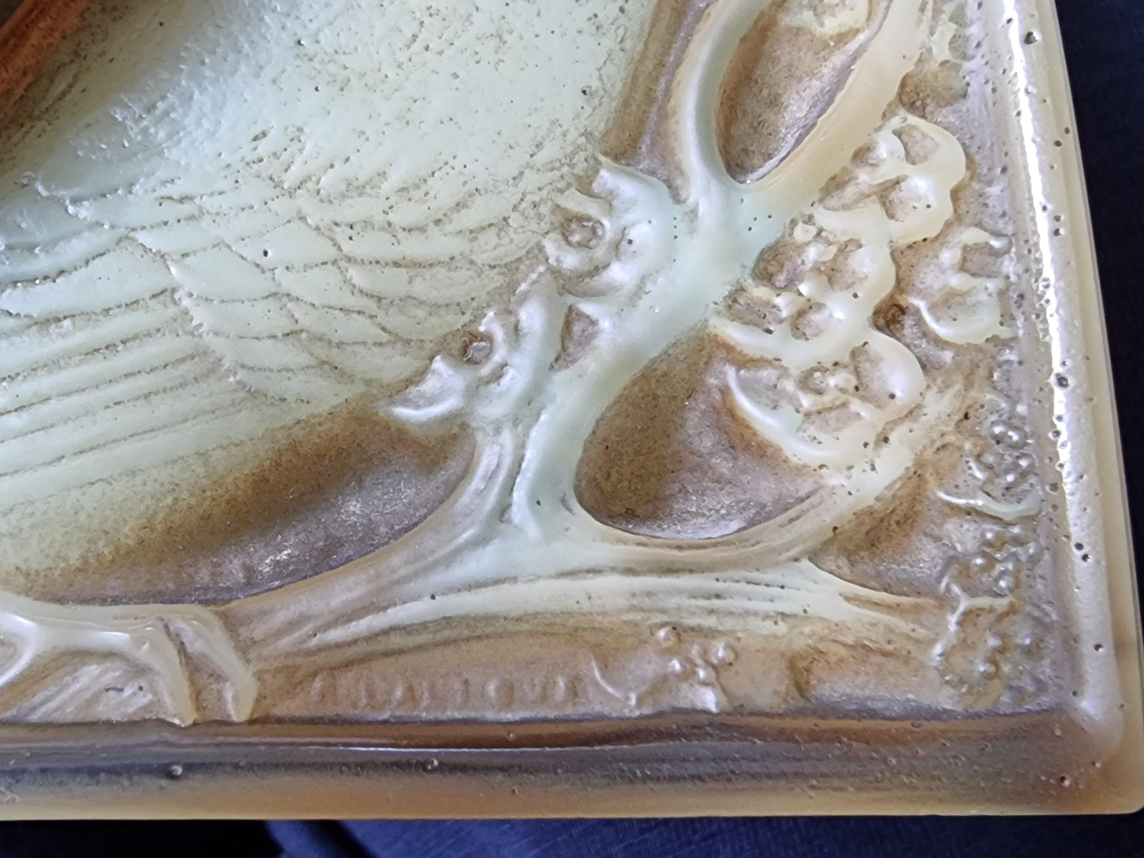 Rene Lalique Butterscotch Moineaux clock C1924 In Good Condition In Devon, GB