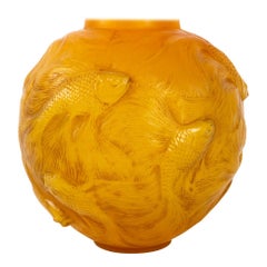 René Lalique "Butterscotch" Vase Formose