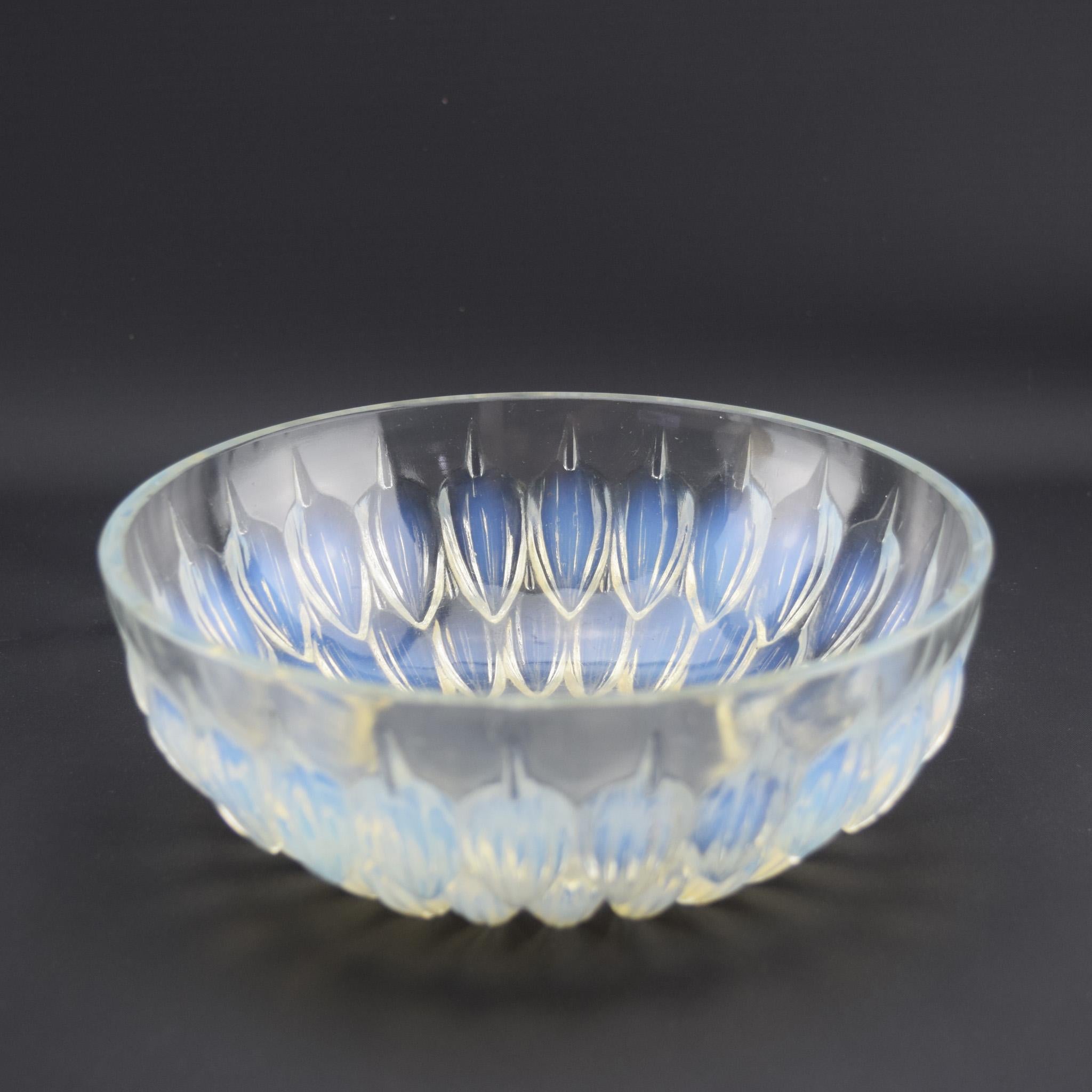Rene Lalique Cacao cuenco opalescente C1931 Art Decó en venta