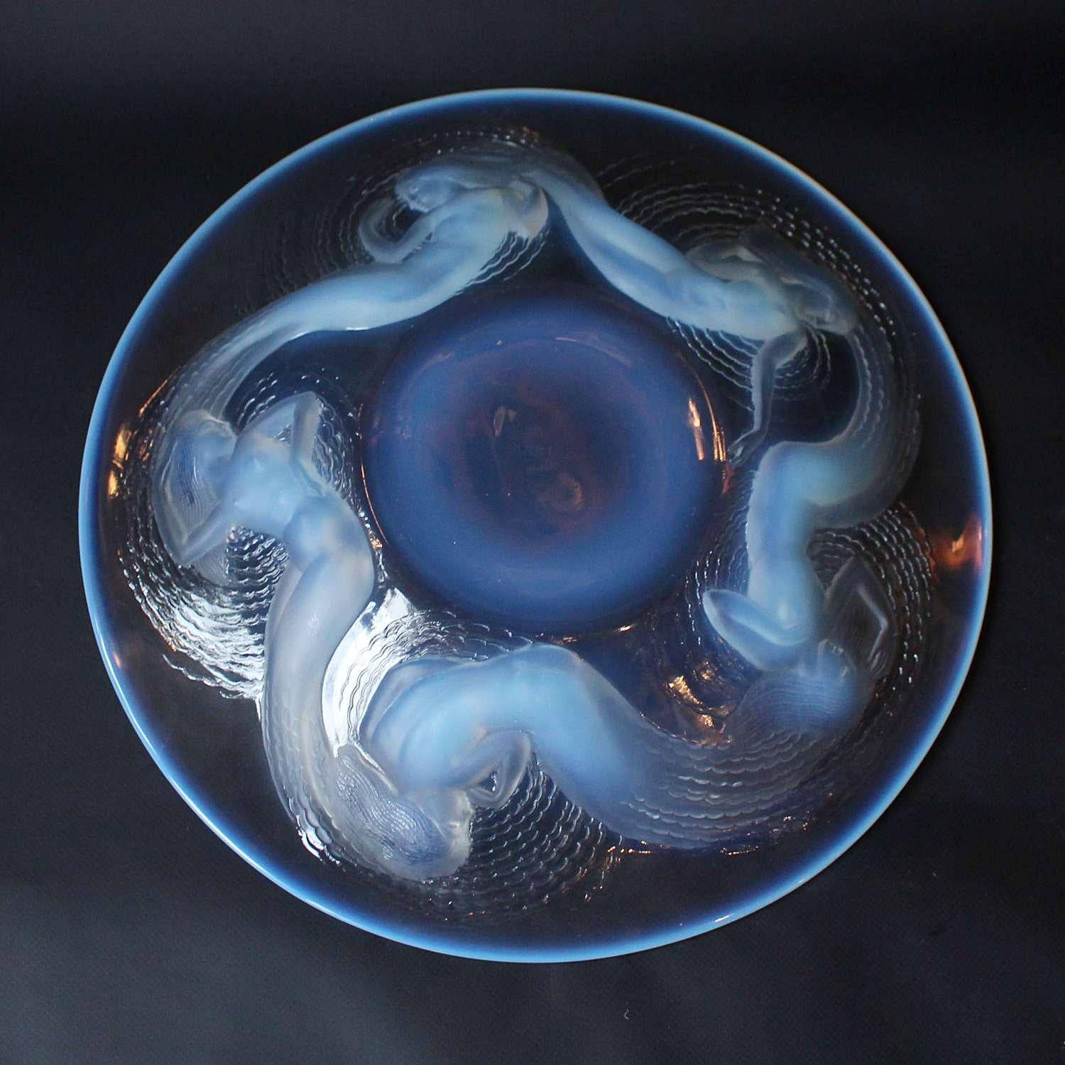 French René Lalique Calypso Charger