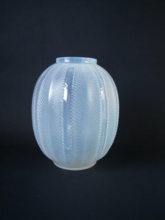 Rene Lalique Cased Opalescent Glass 'Biskra' Vase