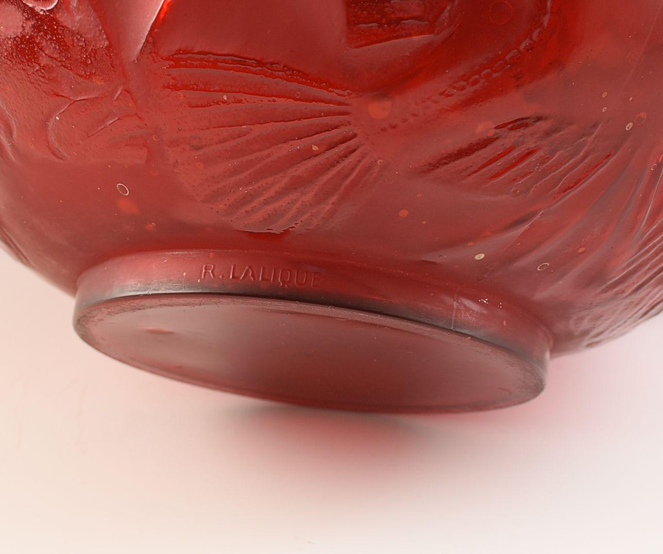 Rene Lalique CASED RED POISSONS VASE #925 c.1921 In Excellent Condition In Stourbridge, West Midlands
