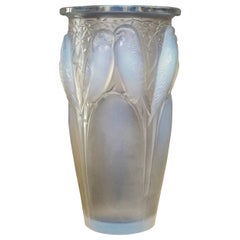 René Lalique Ceylan Opalescent Glass Vase