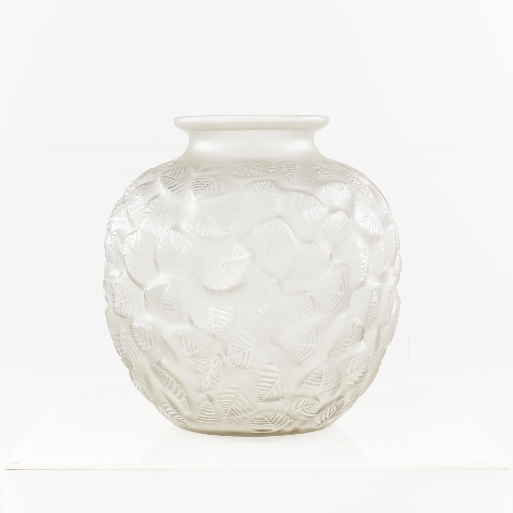 Moderno Vaso Charmilles di Rene Lalique in vendita